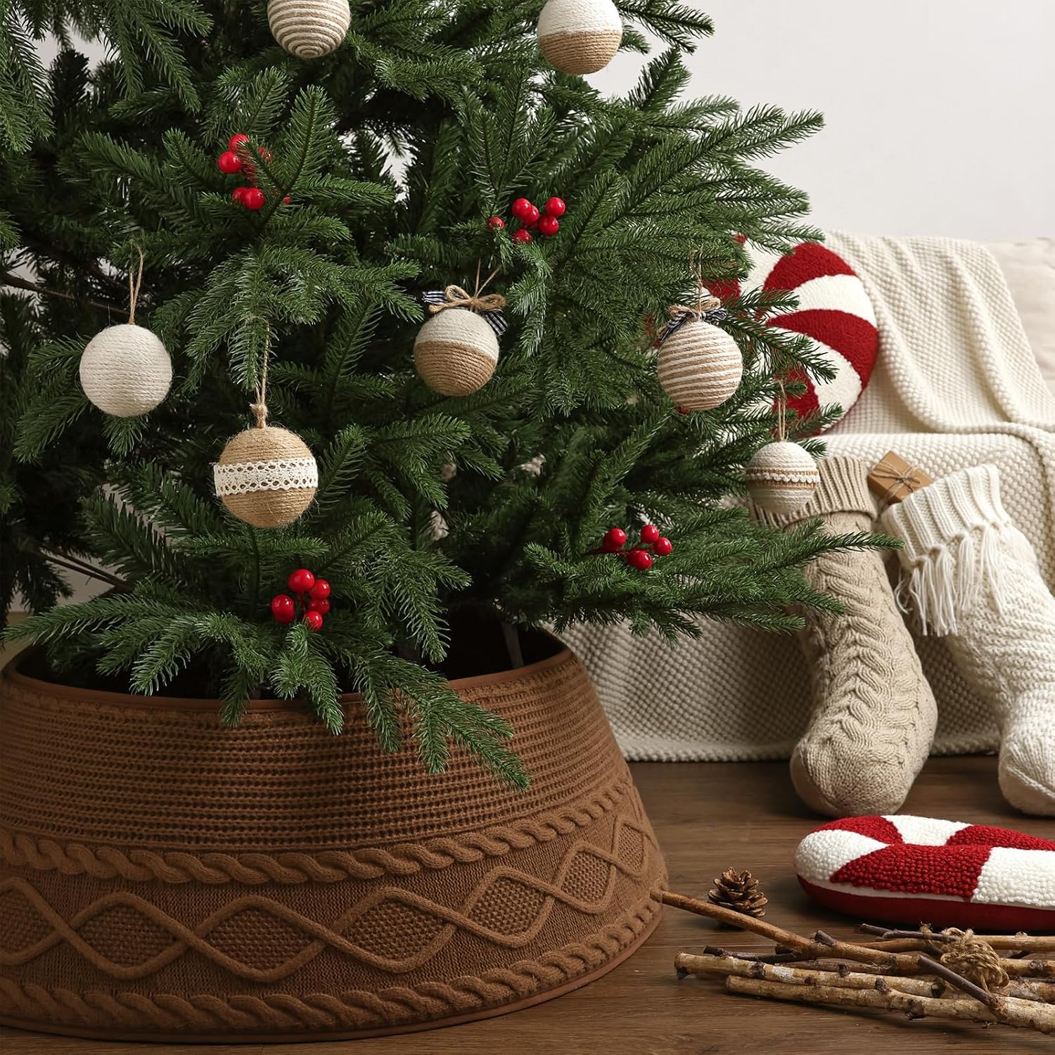 Knitted Christmas Tree Collar: Neutral Brown Crossed Diamond Textured Chunky Cable Knit Christmas Tree Collars for Artificial Trees, Rustic Farmhouse Tree Ring Tree Skirt for Xmas Holiday Home Décor