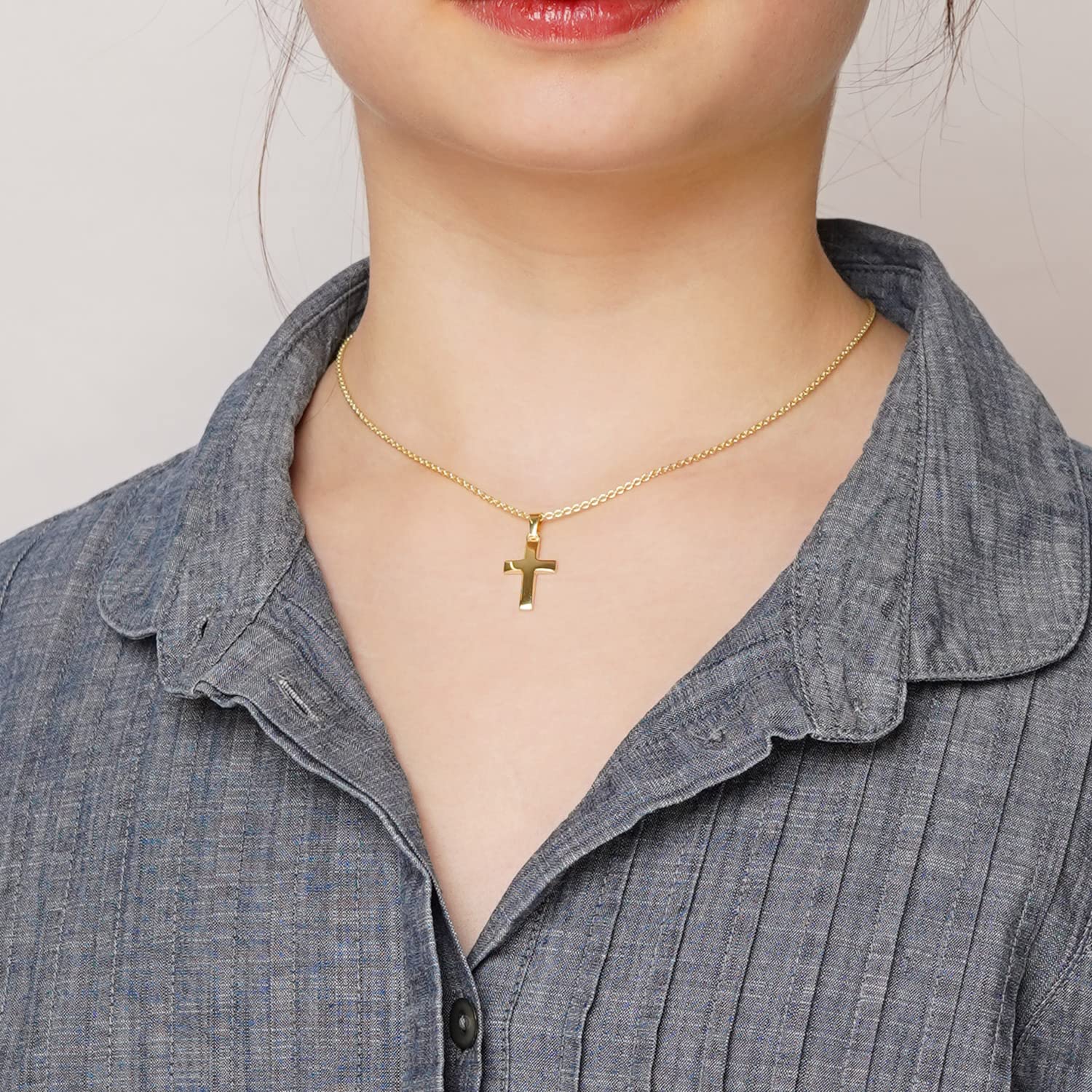 trendor Kreuz Anhänger für Kinder Gold 333 + Halskette Silber vergoldet | Kinder-Schmuck, Kreuzanhänger aus Echtgold für Mädchen und Jungen, Geschenkidee,