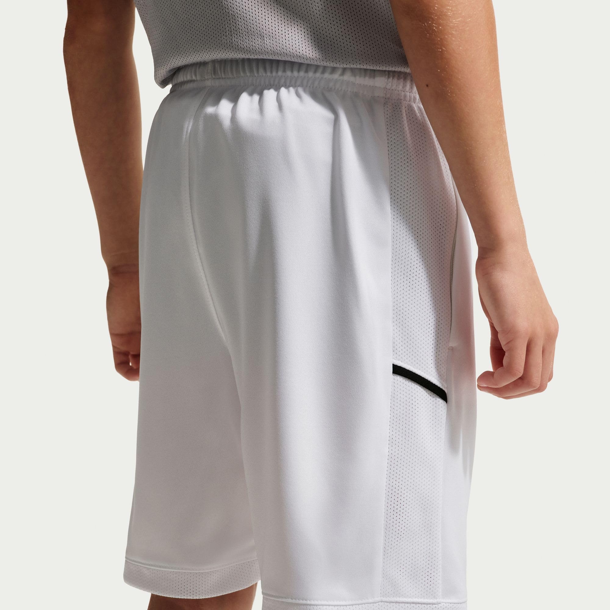 Nike Academy Dri-FIT Fußballshorts (ca. 18 cm) für ältere Kinder, IF2770