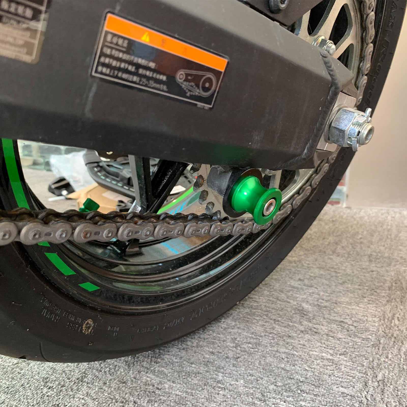 Per Kawasaki Z900 Z 900 2017-2020 2021 2022 2023 Accessori Moto Alluminio CNC M8 Nottolini Forcellone Slider Bobine Viti (Verde)