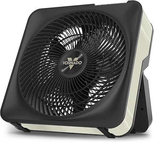 Vornado Ventilador de caja de alta velocidad modelo 80X con soporte de patada, pantalla digital, rejilla extraíble, control de velocidad variable,