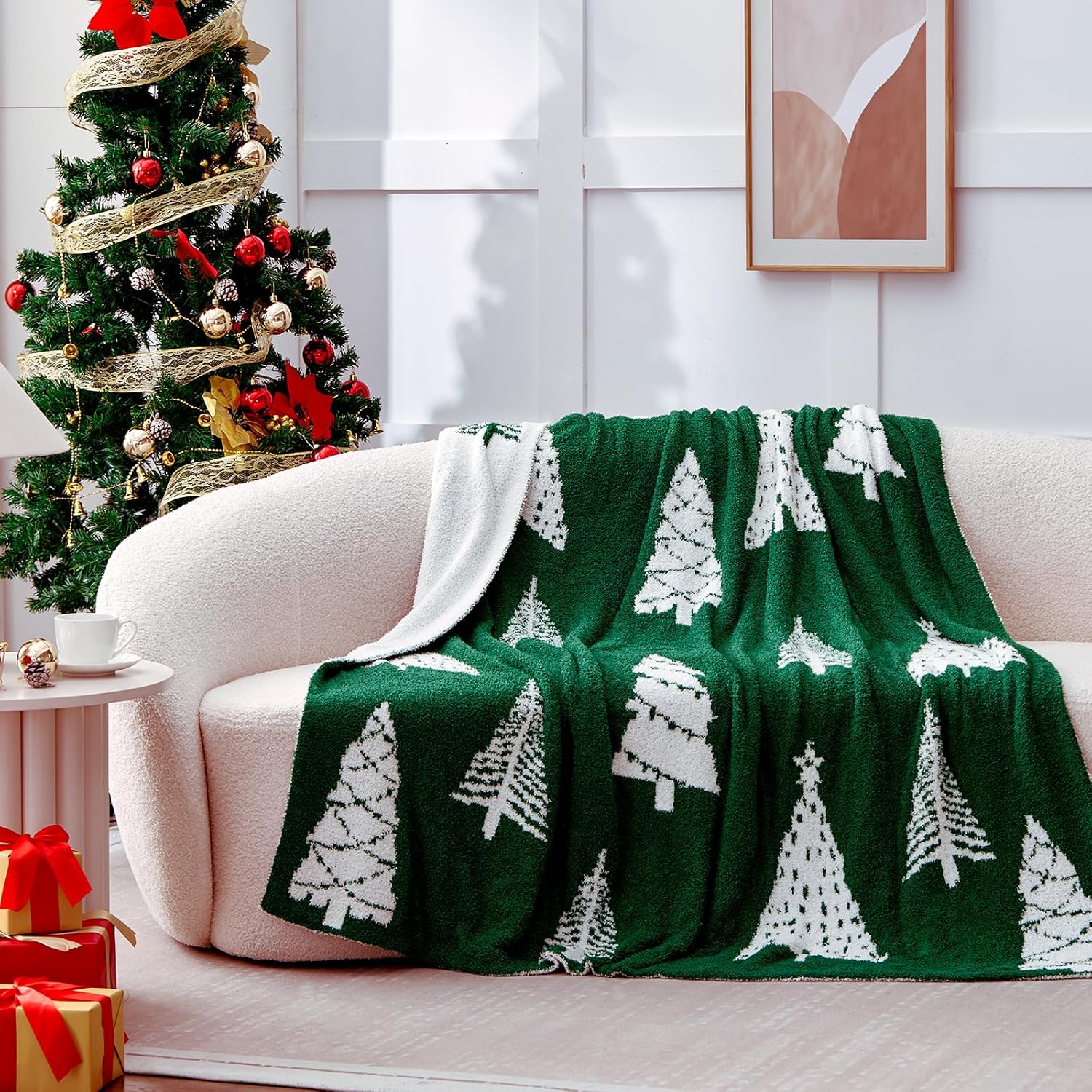 Christmas Throw Blanket - Holiday Theme Christmas Tree Prints Reversible, Warm Winter Cabin Throw, Premium Microfiber & Soft Touch, Plush & Fluffy, Warm & Cozy for Couch, Sofa, Bed, 50"x60"