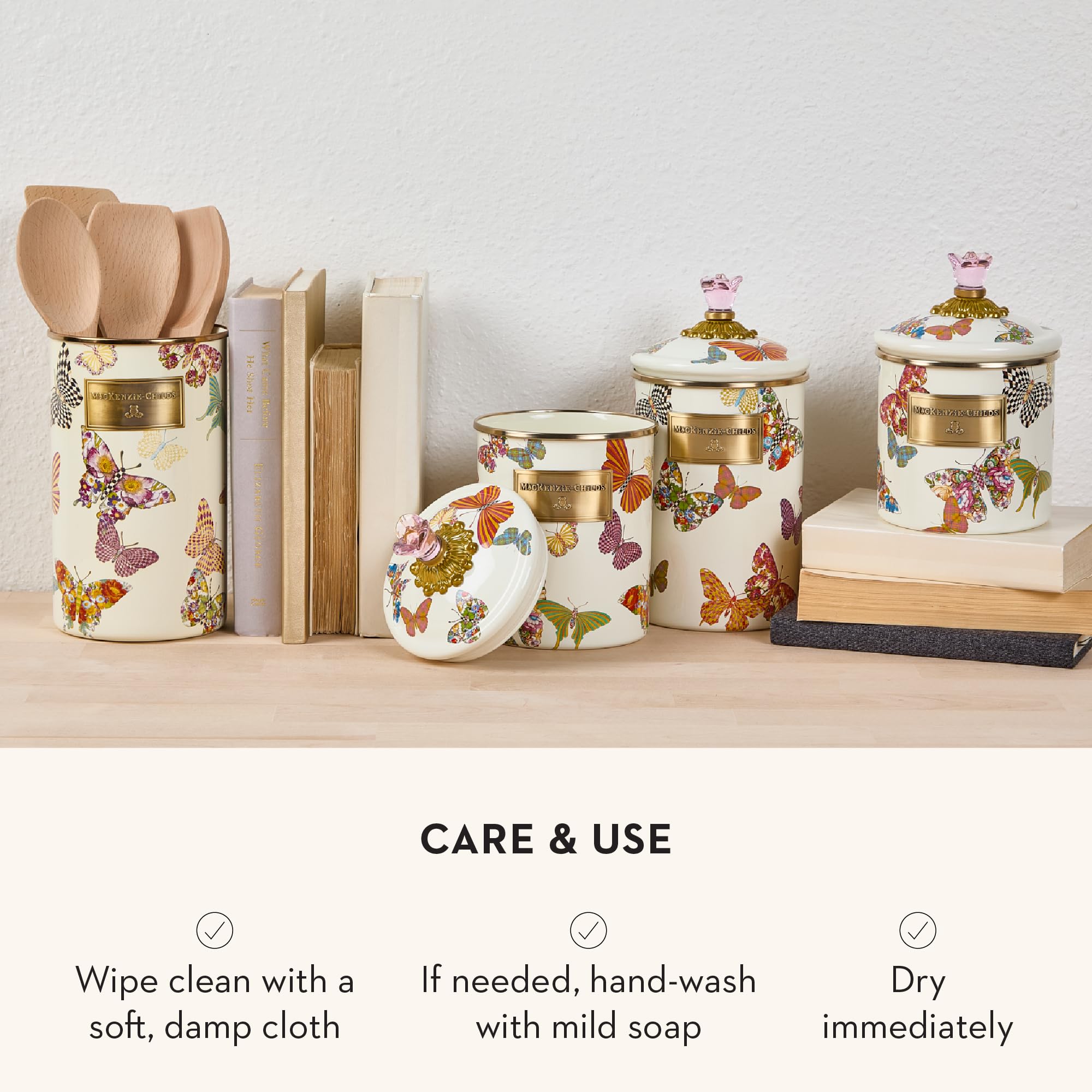 MACKENZIE-CHILDS キッチン保存容器 蓋付き Amazon.com: MACKENZIE-CHILDS Butterfly Garden Enamel Canister