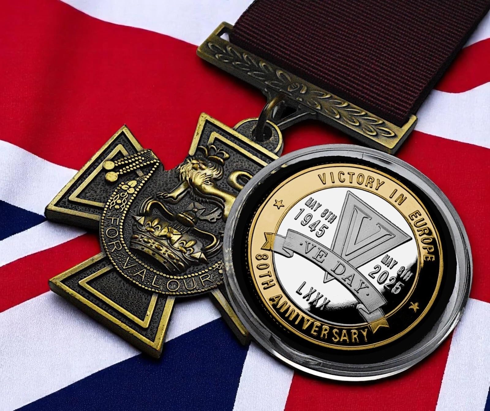 The Commemorative Coin Company VE DAY 80th Anniversary Dual Metal Commemorative and Victoria Cross Medal Set. WW2 1945-2025. Victory in Europe.