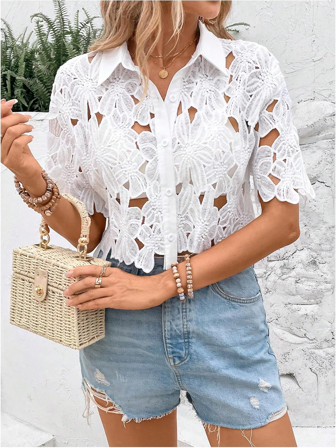 SOLY HUX Women's Floral Lace Cropped Blouses Hollow Out Crop Tops Blouse Short Sleeve Button Down Shirts - Image 4