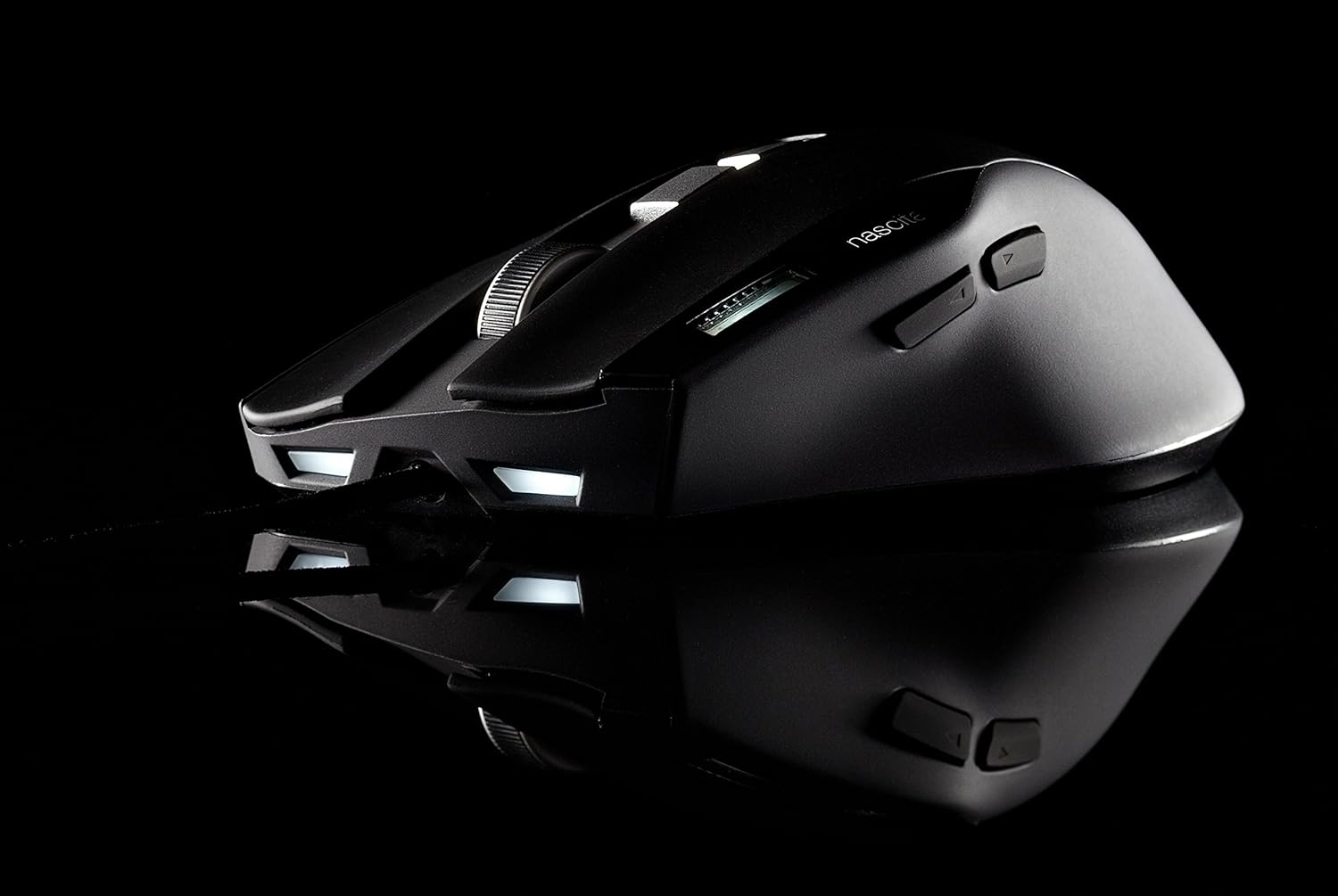 Feenix Nascita- full size gaming mouse for larger hands