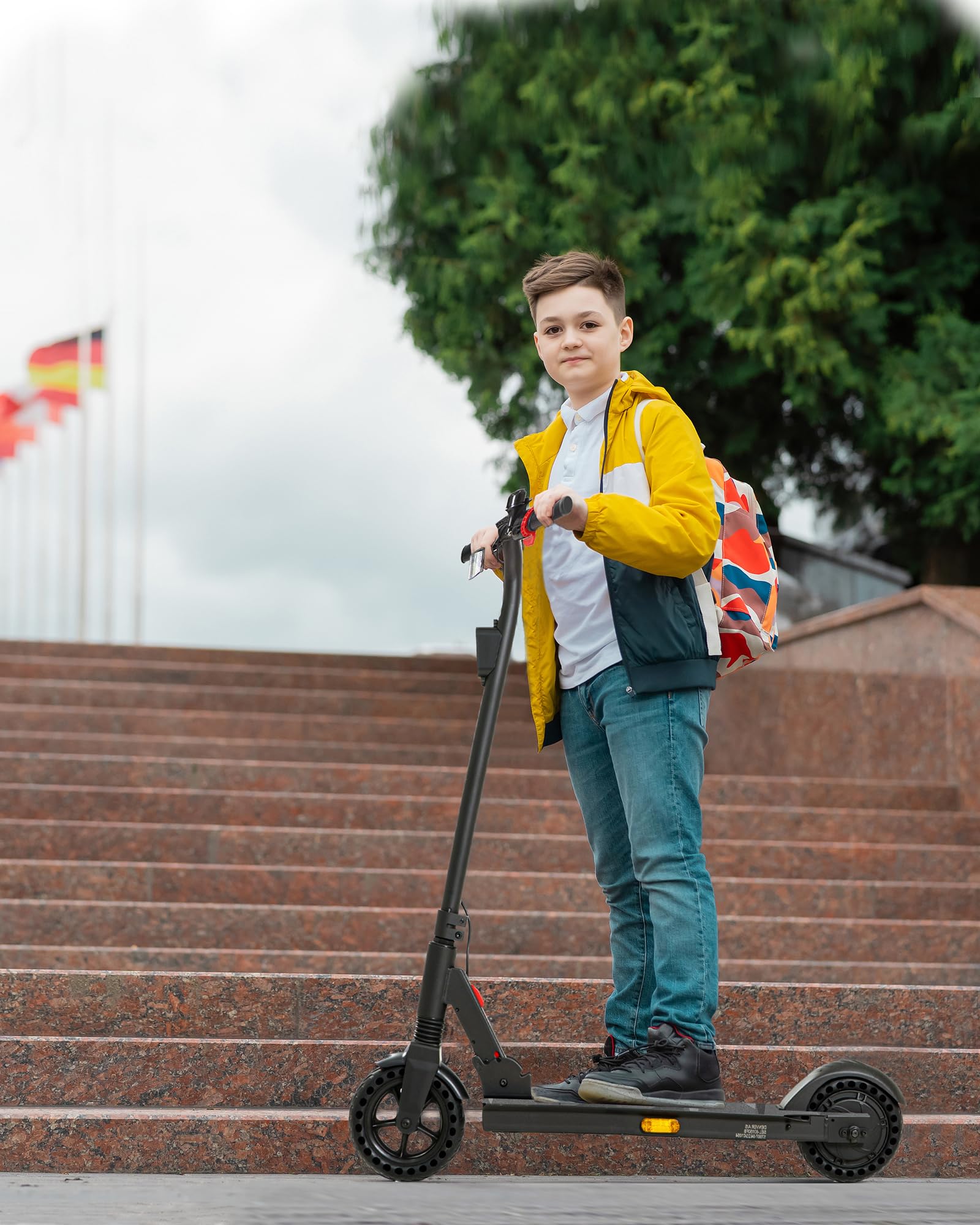 QNQ Trottinette Électrique, Moteur 500W, 8'' Trottinette Electrique Enfant Pliable, Vitesse Max 25 KM/H, Autonomie 12-15KM, Affichage LED, pour Enfants, Adolescents, Adultes