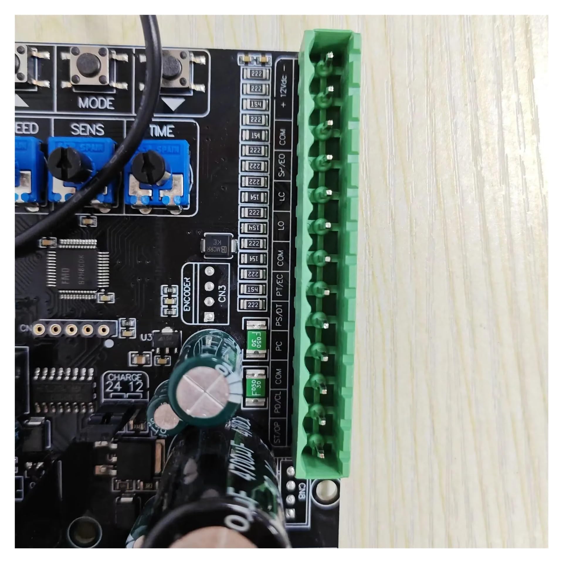 Placa de control universal Unidad de control for abridor de portón corredizo 24 V CC Tiene puerto for fotocélulas Interruptor de límite de entrada Fuerte sensibilidad(Kit 2)