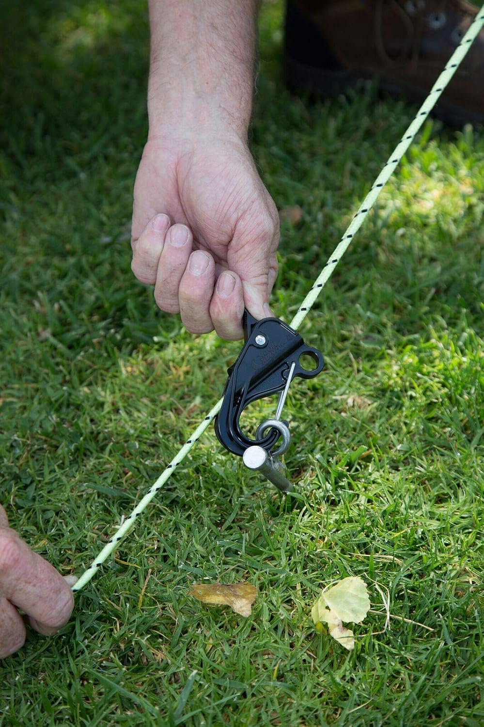 Danik Hook Mini, Pack of 2, High Strength Composite Adjustable Hooks, Easy to Use, Knotless Attaching System with Quick Release, Holds 300 lb.
