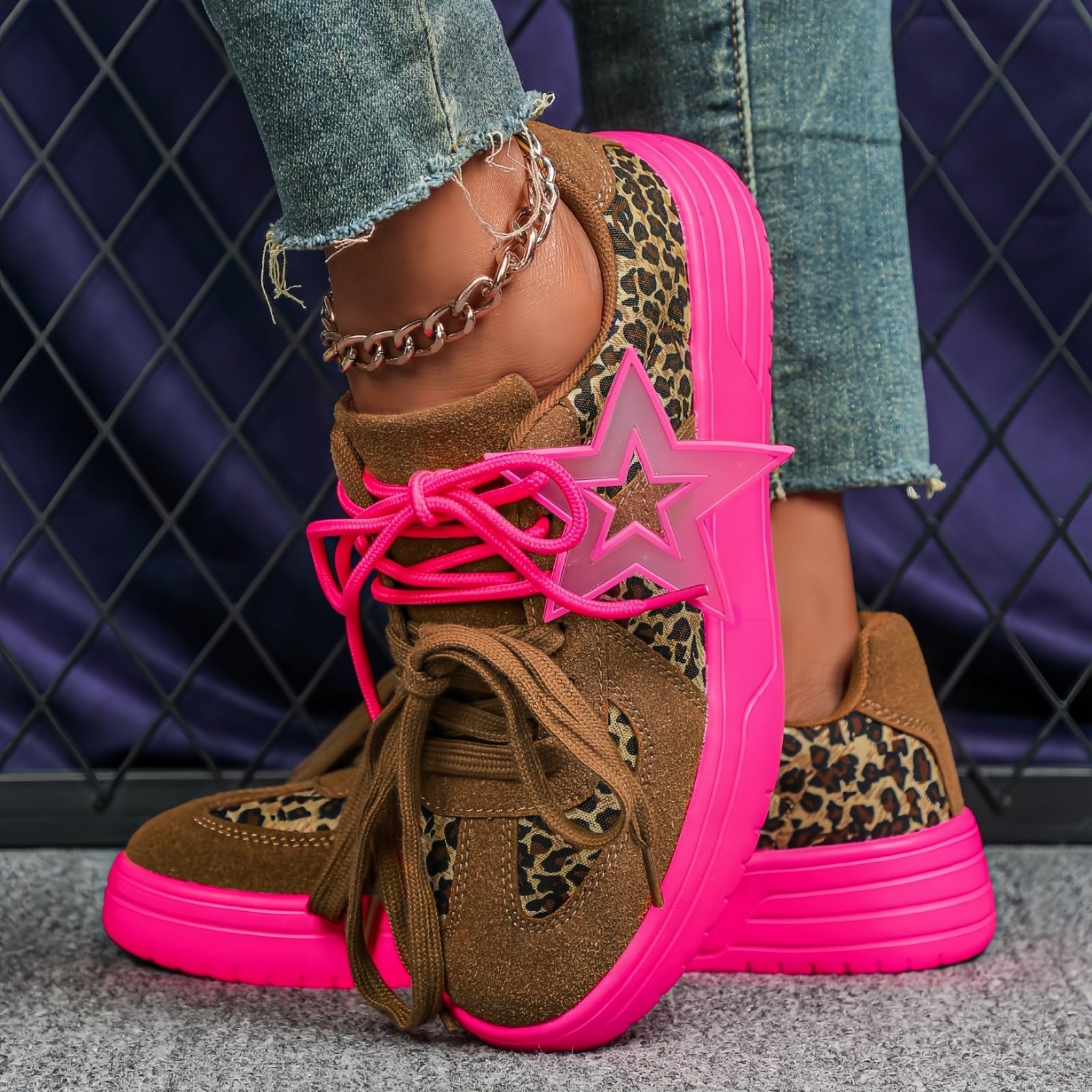 Modne damskie trampki z gwiazdami brokatowe cekiny sznurowane niskie buty tenisowe do biegania buty do chodzenia lekkie antypoślizgowe skórzane buty retro, Wisiorek Leopard Print, 39.5 EU