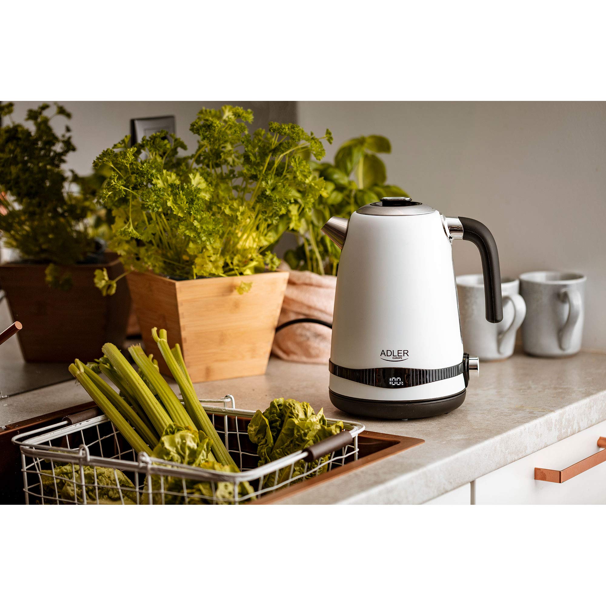 Adler - Bollitore ad 1295 W SS bianco satinato 1,7 L con display LCD e regolazione della temperatura