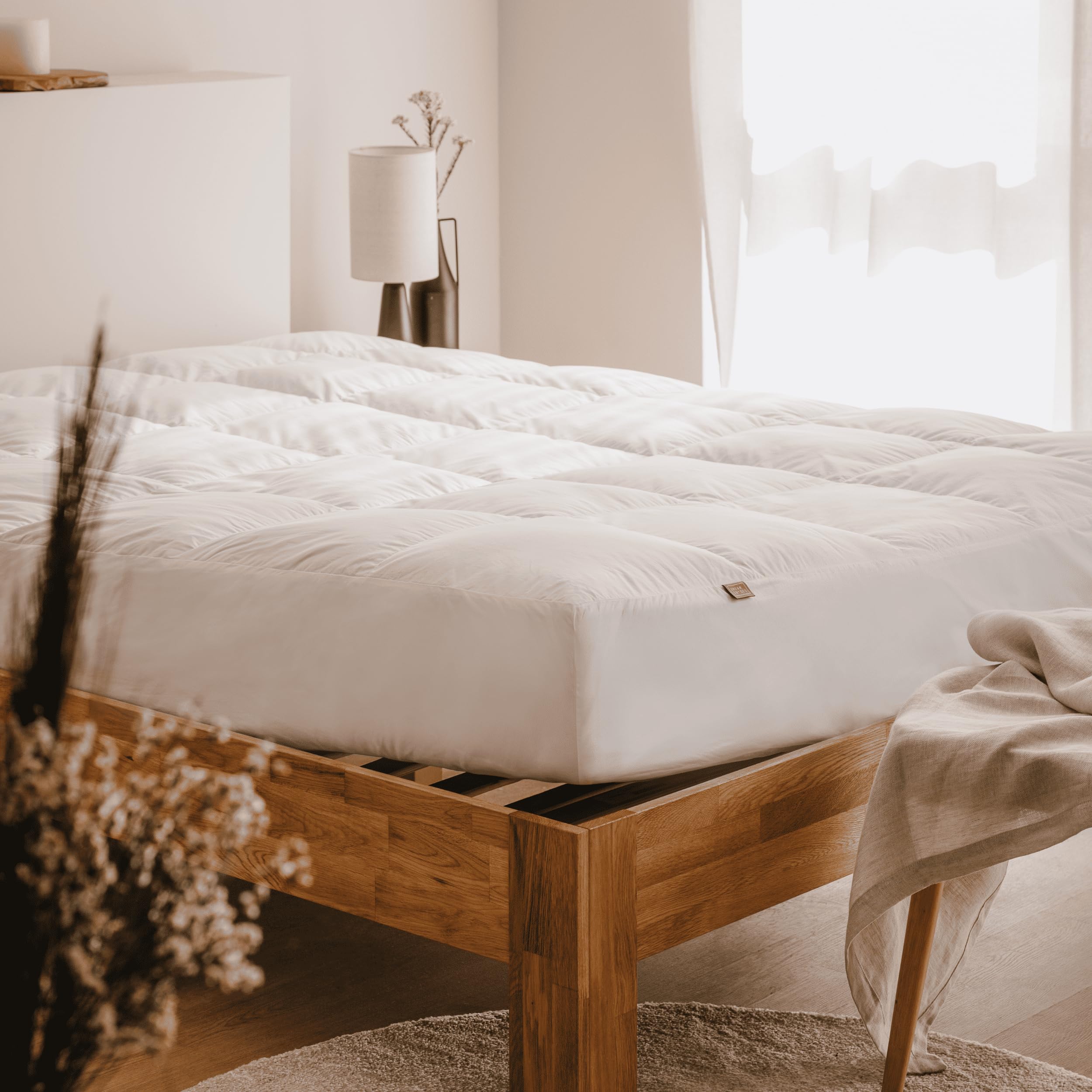 DREAMIN*101 - Coprimaterasso Una Piazza e Mezza 140x190 Imbottito Piumino Piumette e Angoli Aderenti, Morbido Rivestimento Topper Una Piazza e Mezza, Copri Materasso Cotone Traspirante Ipoallergenico