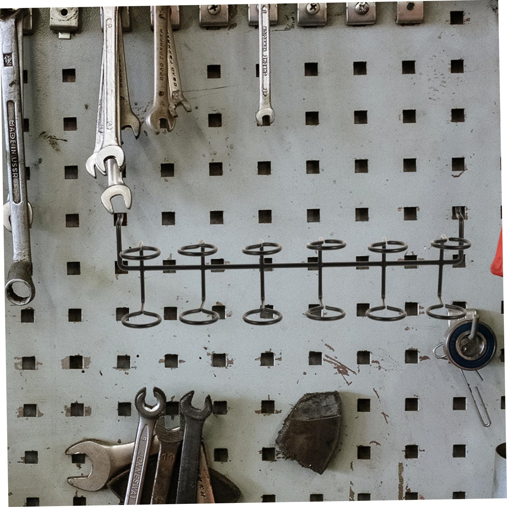 Angoily 6 Schraubendreherhalter für Lochwand Praktischer Pegboard Werkzeughalter mit Multi Ring Design Einfache Montage ohne Nägel für Schraubenzieher Zangen und Werkzeuge im und