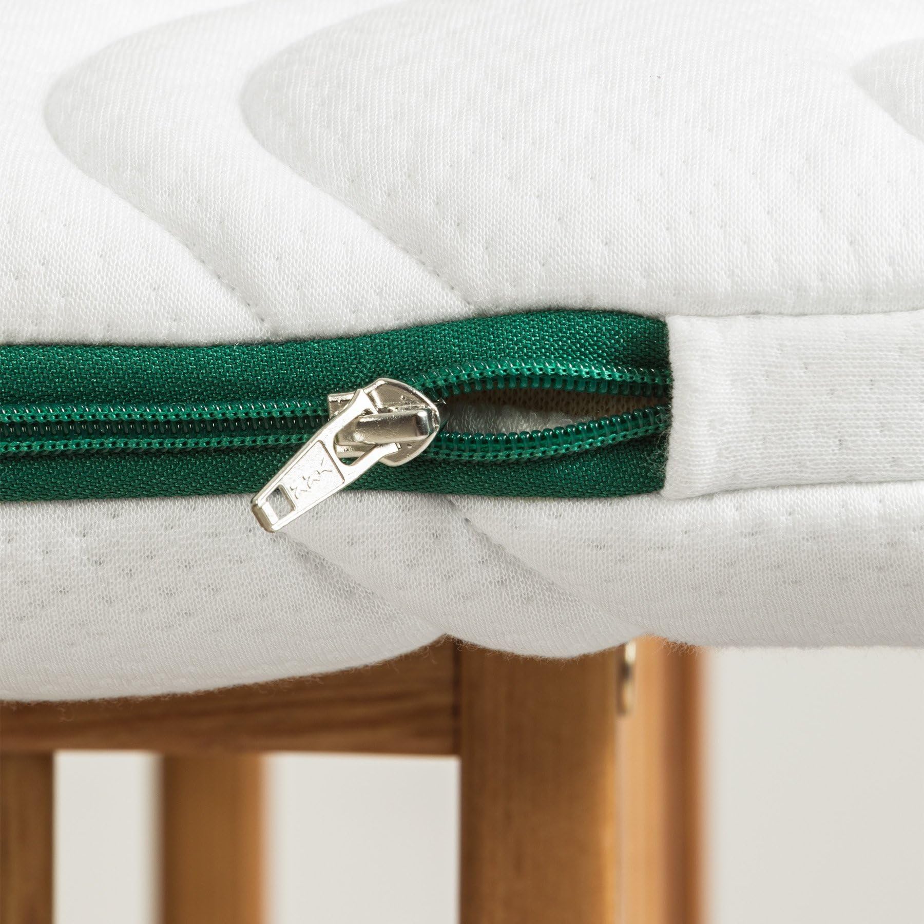 Kadolis - Matratze Wiege 40x80x5 cm Aloe R - Geeignet für Wiegen und Cododos - Schaumstoffmatratze mit abnehmbarem und waschbarem Bezug - ÖkoTex Zertifiziert