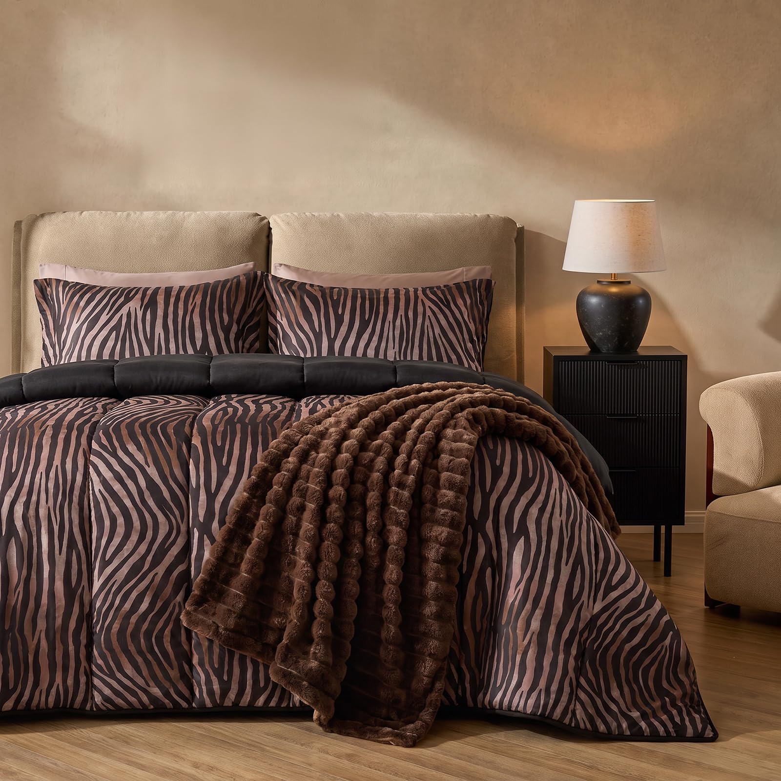 OHS Zebra Coverless 10.5 Tog Duvet Set Coverless Duvet, Natural - King โ image 1