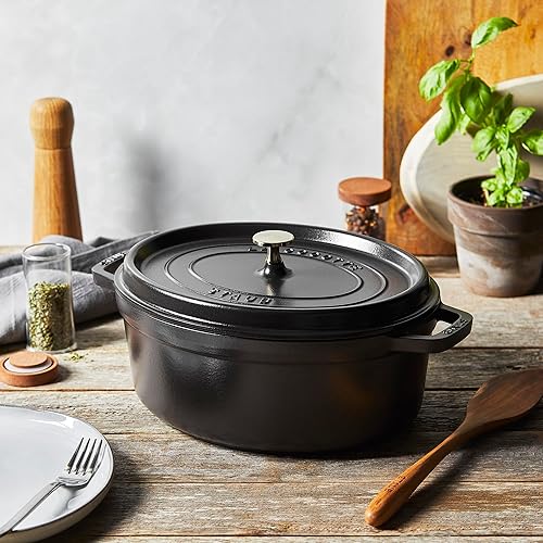 Miniatura 7 de Staub Horno holandés ovalado de 8.5 cuartos de galón, color negro mate