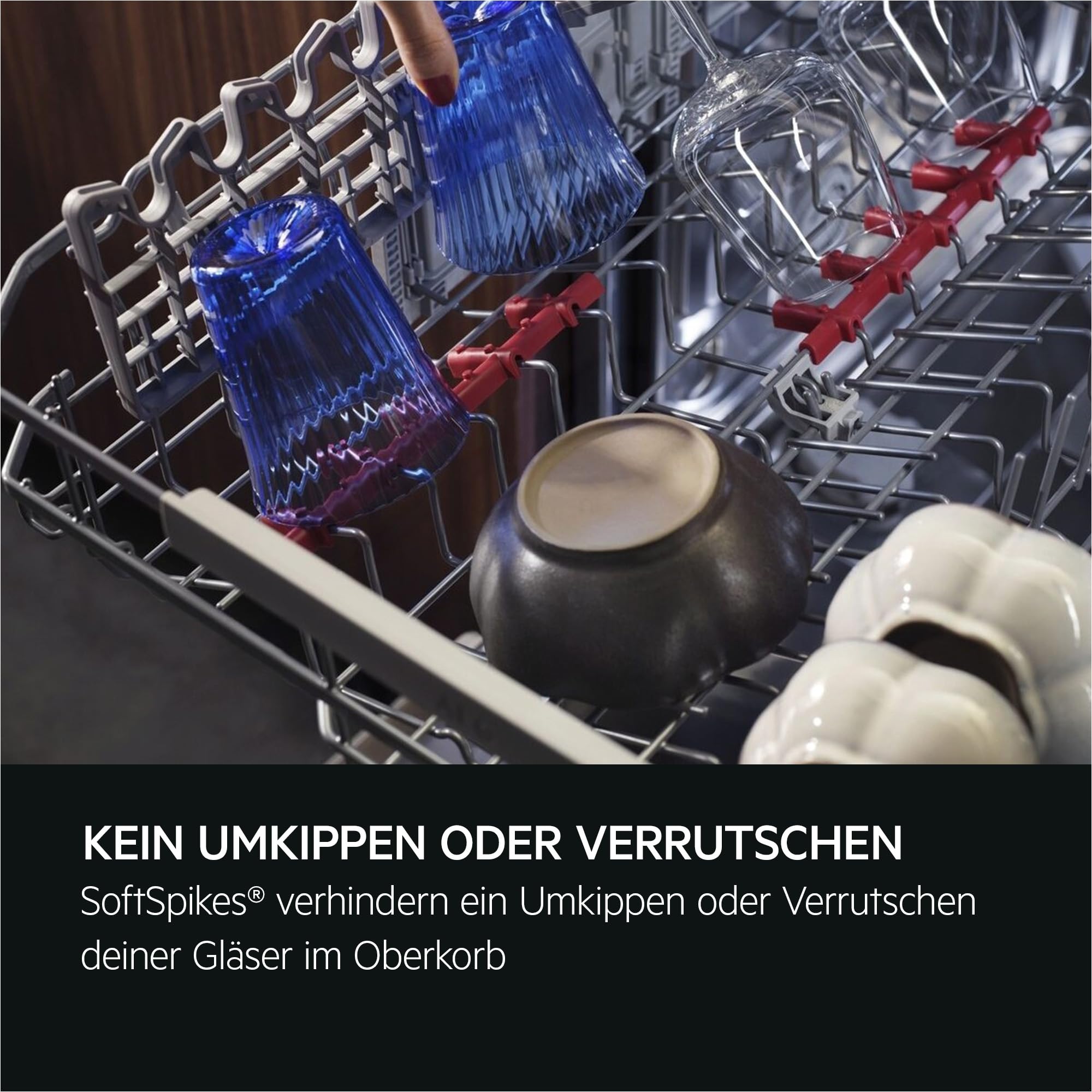 Teilintegrierter AEG 7000 Geschirrspüler 60cm, smarte WiFi Spülmaschine, flexible Körbe & effiziente Reinigung, 44dB, personalisierte Zeitsteuerung, nur 8,4L Wasserverbrauch, Gummi-Spikes, GT7200B1SO