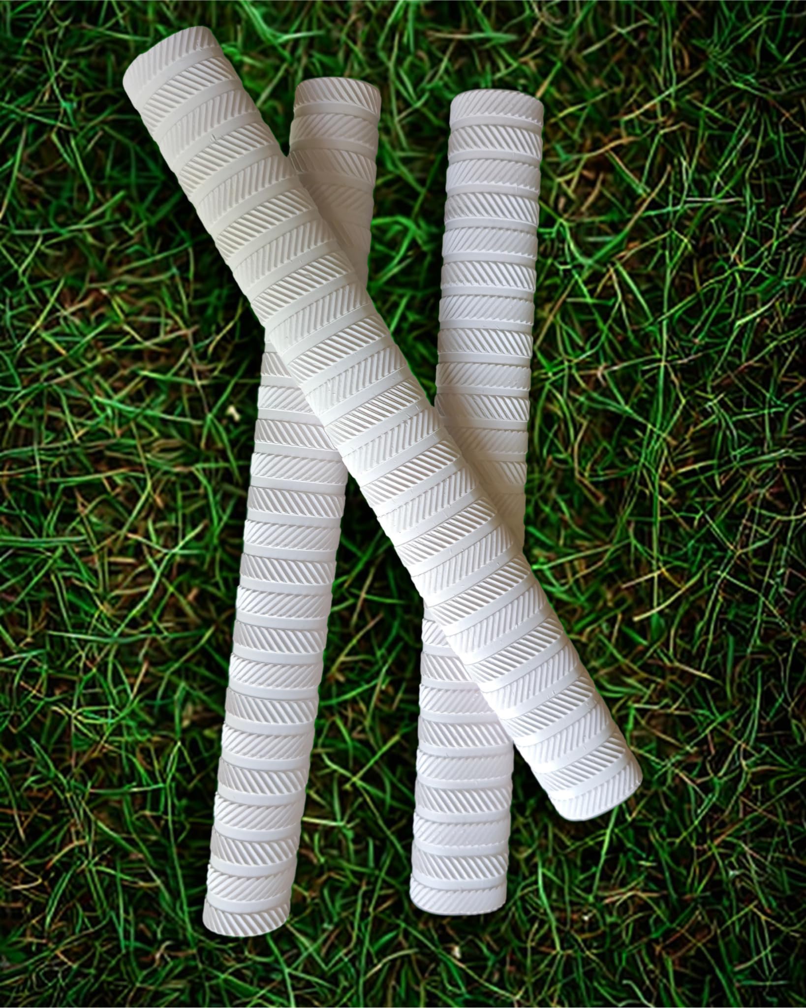 XOKO Premium Cricket Bat Handle Grip Set, Anti-Slip Rubber Material, White , 6 Grips with 1 Wooden Cone 4