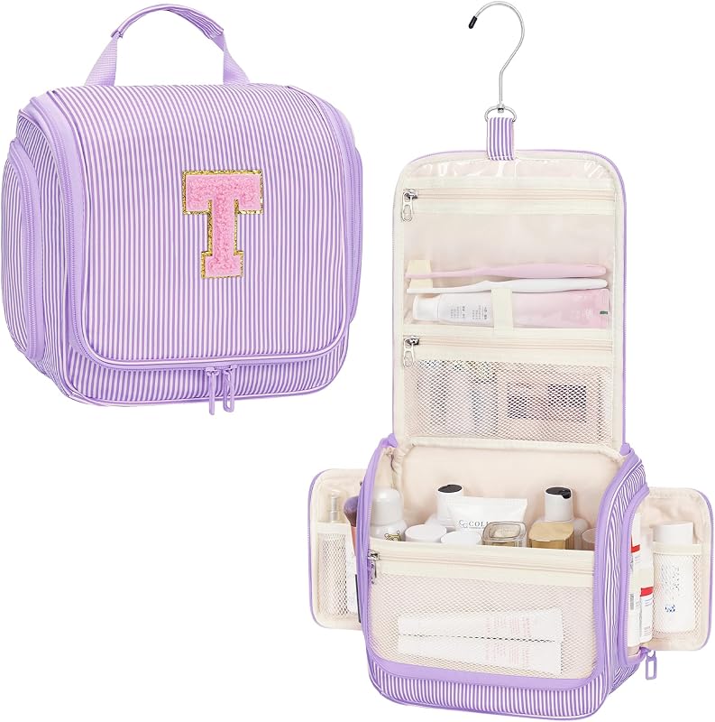Necessaire suspensa Relavel em nylon com gancho giratório, compartimentos internos e patch de inicial, Purple Strip, T