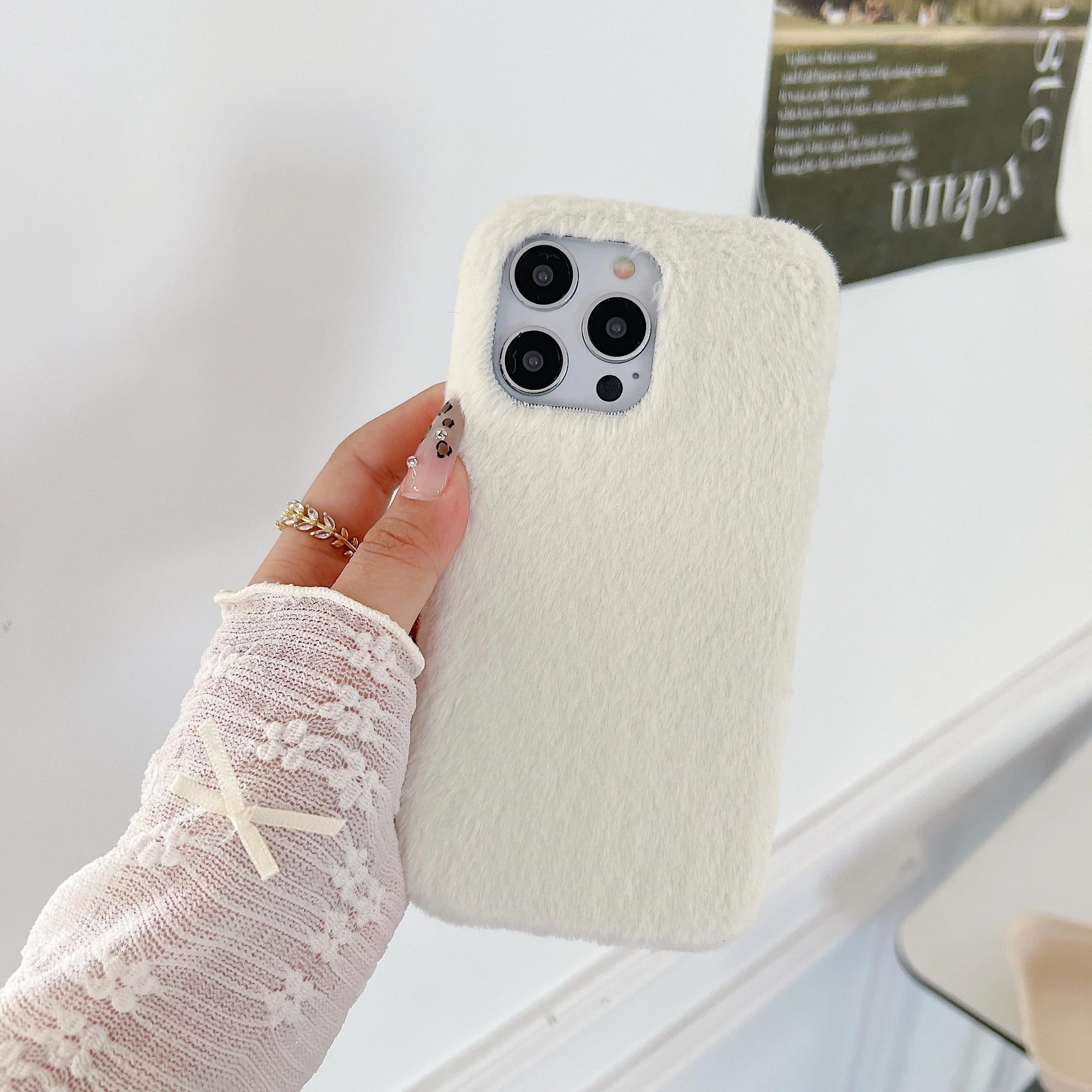 Étui en fourrure douce pour iPhone 15 accessoire blanc de ski et hiver - 7