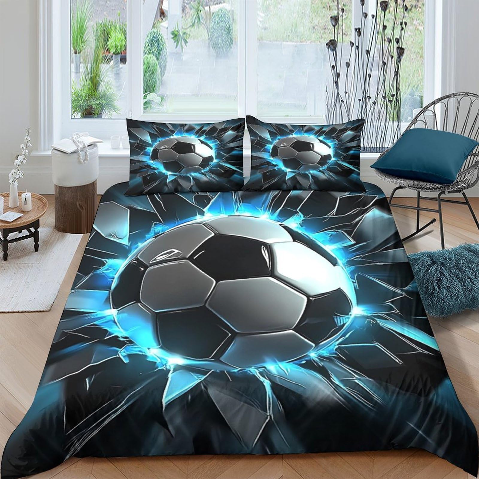 TUFRTGYHN 3D Printed Soccer Explosion Duvet Cover Microfiber Soft Breathable Football Bedding Set with 2 Pillowcases for Bedroom Decor Single（135x200cm）