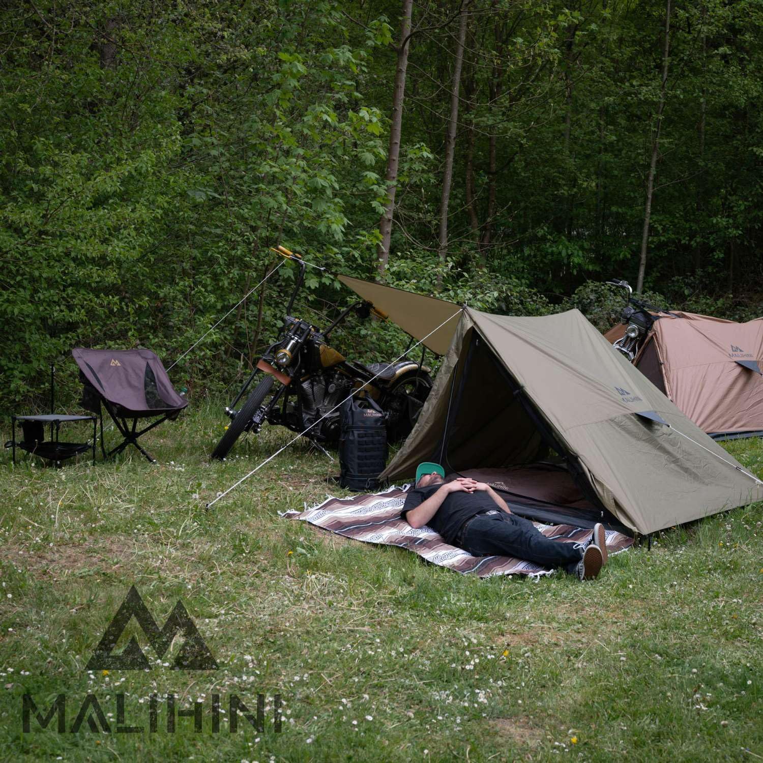 MALIHINI Tenda per moto [tenda per 1 persona], ultraleggera e compatta, impermeabile, per motociclisti e come telone per moto, tenda da motociclista con dimensioni compatte, per ciclismo e campeggio