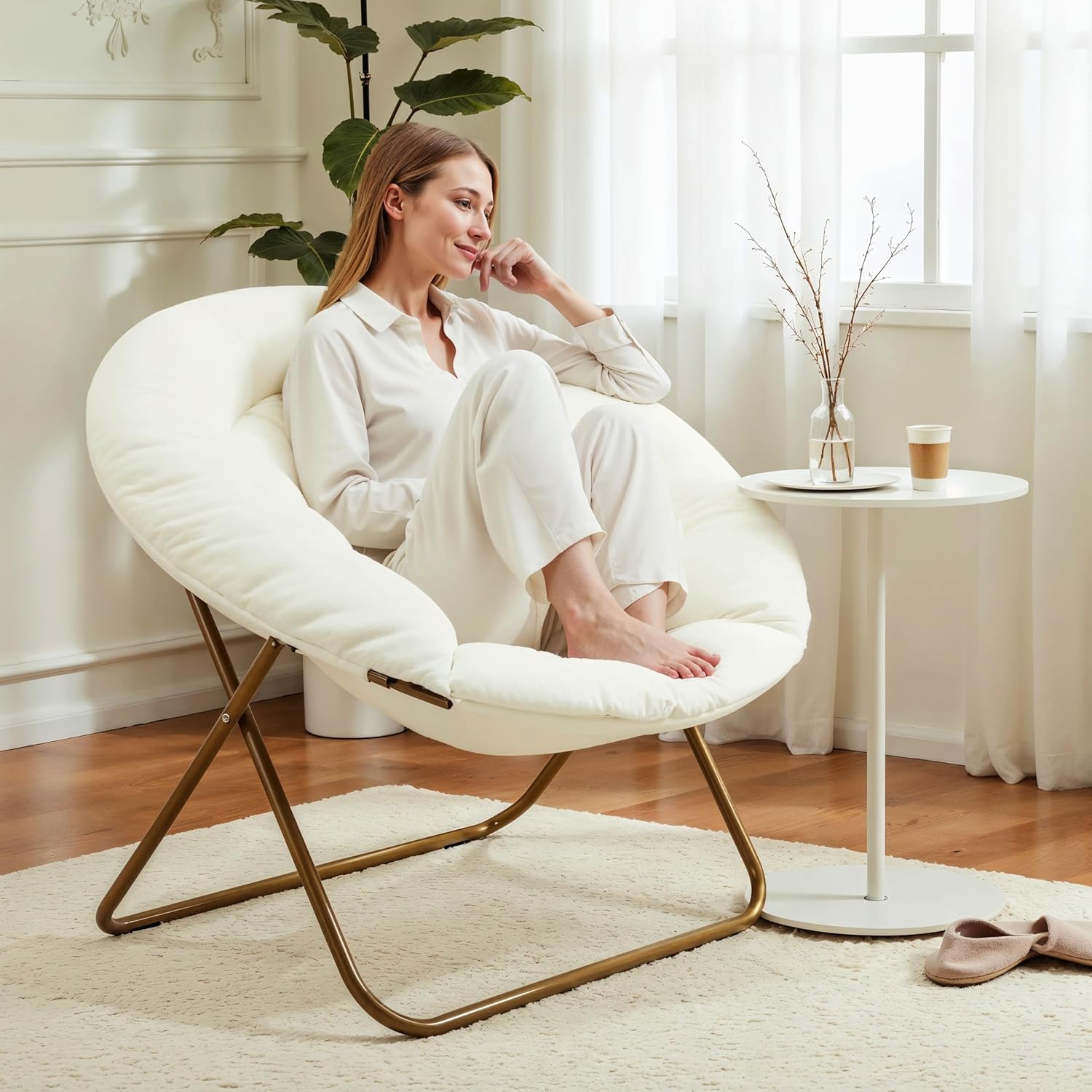 YSSOA Saucer Chair, Comfy Faux Fur Chair for Bedroom, Saucer Chairs for Adults, Teens, Round Shaped Moon Chair with Foldable Metal Frame, White