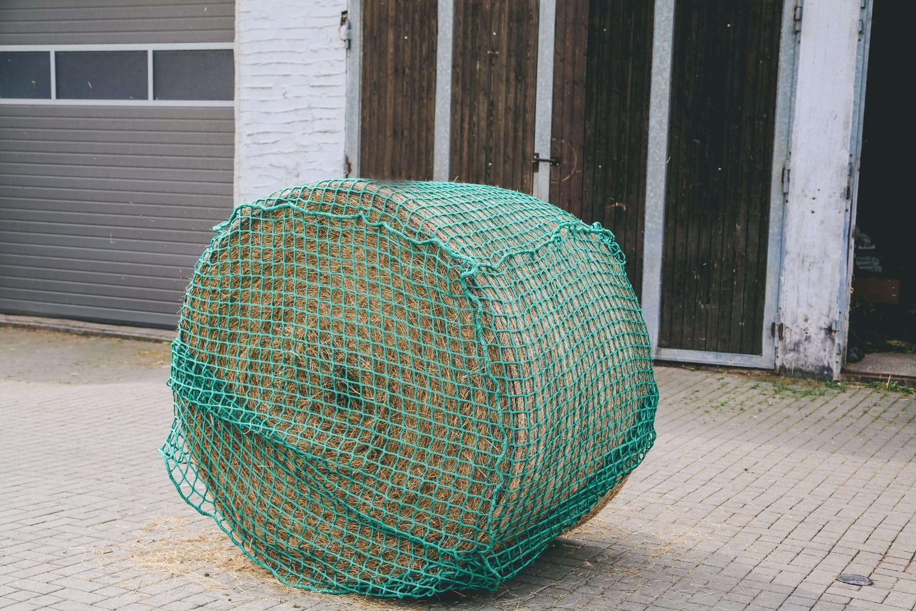 Konege Rundballenheunetz - 1,4m x 1,4m x 1,6m hoch, Mw 6,0cm, 5,0mm Kordelstärke, Ballen Heunetz