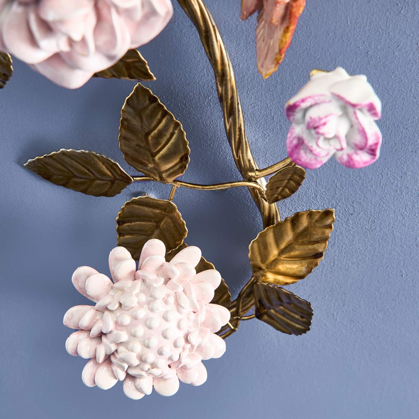 Design XL Wandkerzenhalter Papagei Gold – Statement Kerzenleuchter mit Blumen, Deko, handbemalt, 59x39,5x12 cm (H/B/T)