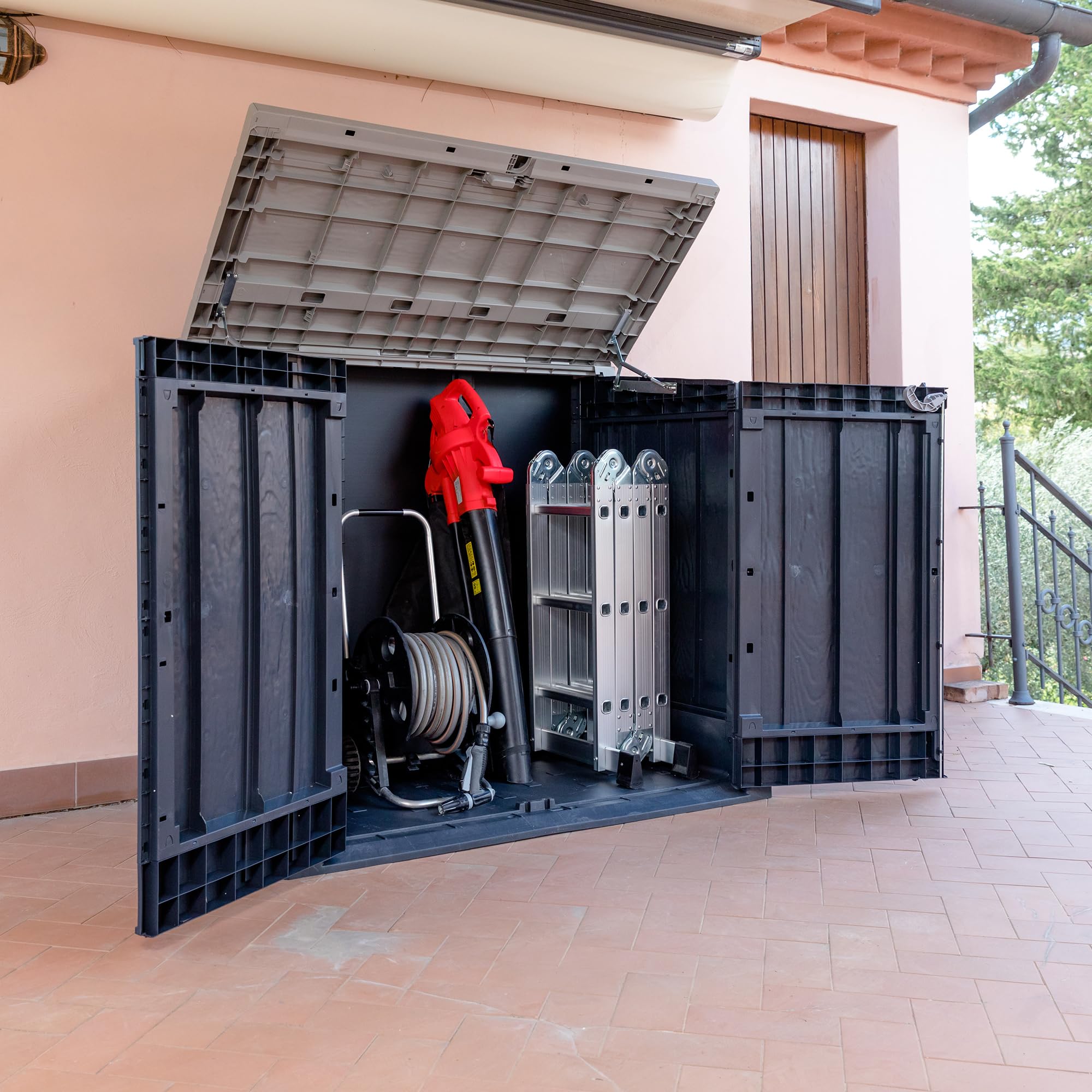 Toomax Storer Plus XL Baule 1270L portattrezzi 145x85x124,5h cm effetto legno antracite/grigio tortora resistente UV esterni