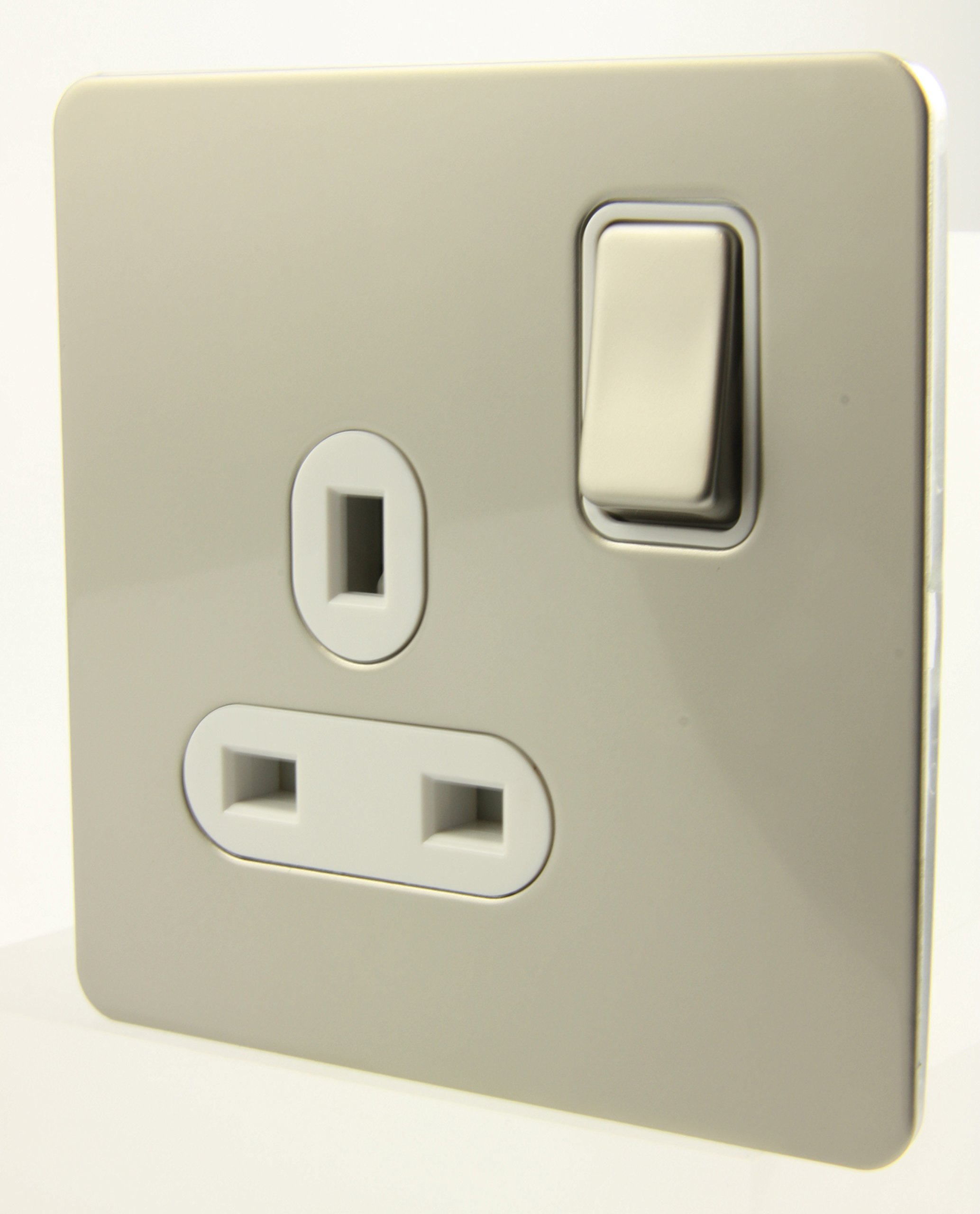 Schneider Electric Clear,White,Grey Get Ultimate Screwless 92498 13A Flat Plate Single Socket In Pearl Nickel