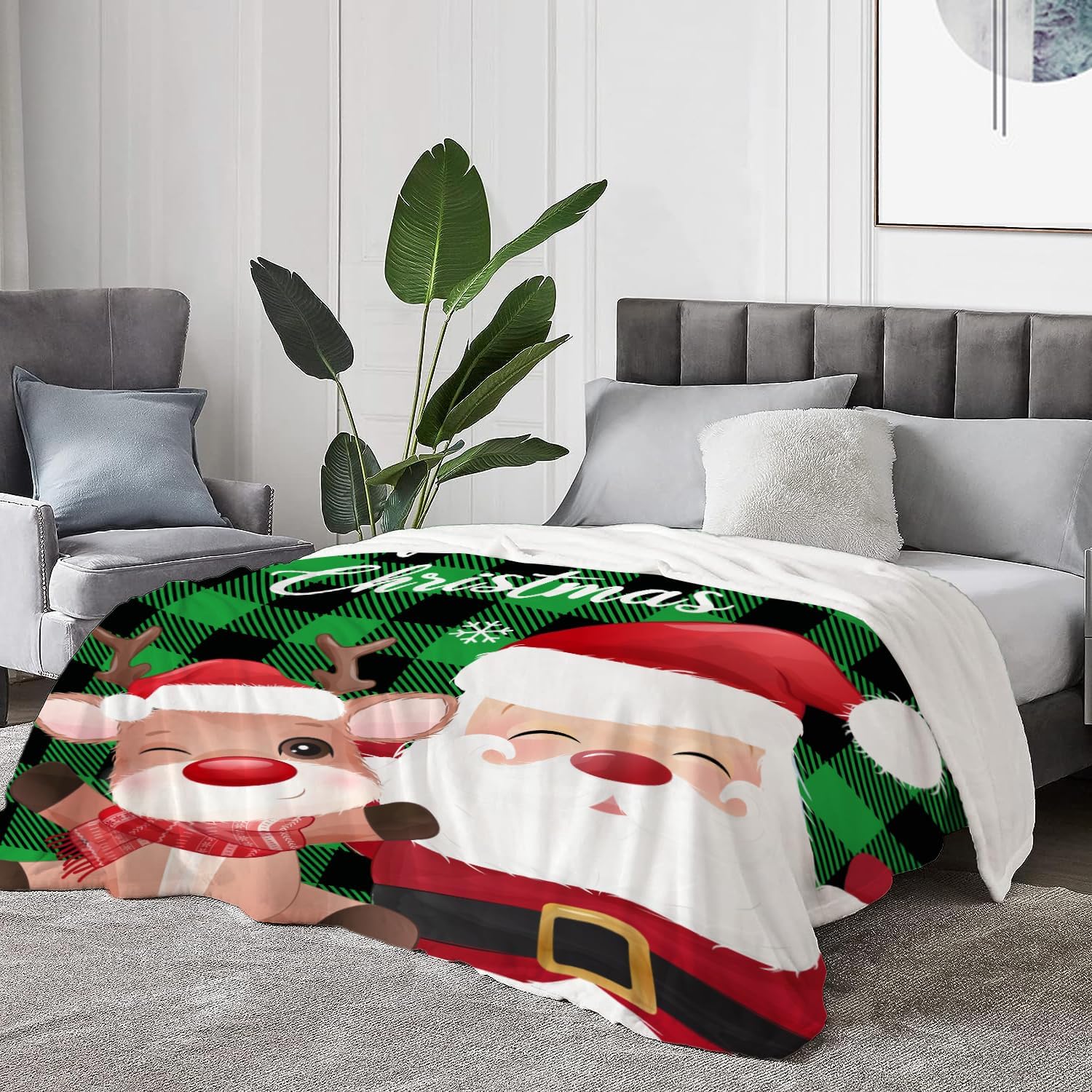 YeeJu Christmas Decorative Throw Blanket King Size Green Plaid Santa Claus Blanket for Bed Soft Lightweight Fuzzy Plush Fleece Blanket and Throws Large Big Oversized Xmas Holiday Blanket 90x108