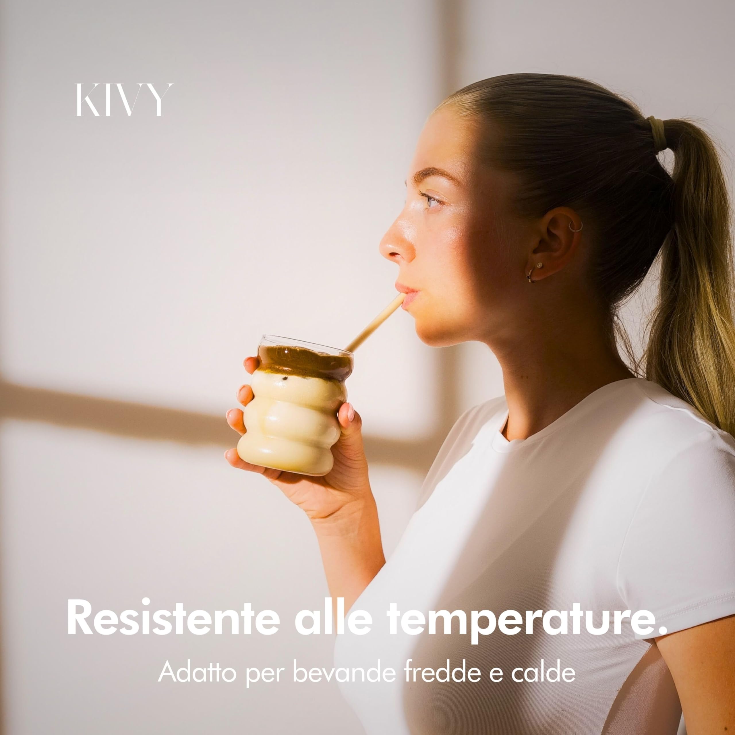 KIVY Bicchiere con Cannuccia [4x 350ml] Acqua, Caffè freddo e Matcha - Set Bicchieri Acqua Vetro - Bicchiere Vetro con Cannuccia - Bicchieri Ghiacciato - Senza BPA - Vetro a Bolle Effetto Bubble