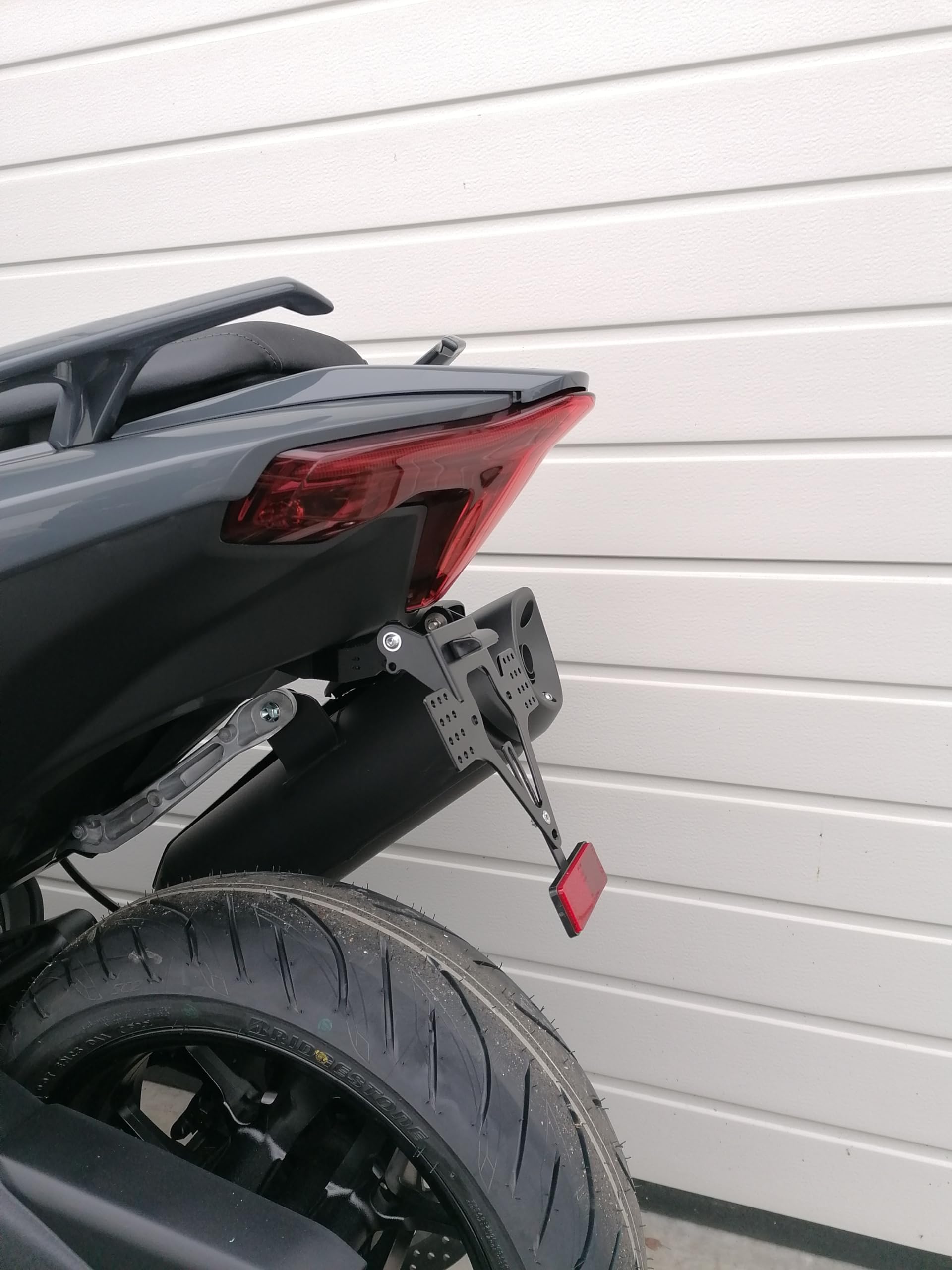 Portatarga corto per Yamaha T-Max 560 2022-2024 portatarga EVO set conversione Maxi Scooter XP560 conversione posteriore Tail Tidy posteriore corto tmax560 twin yamaha mbk