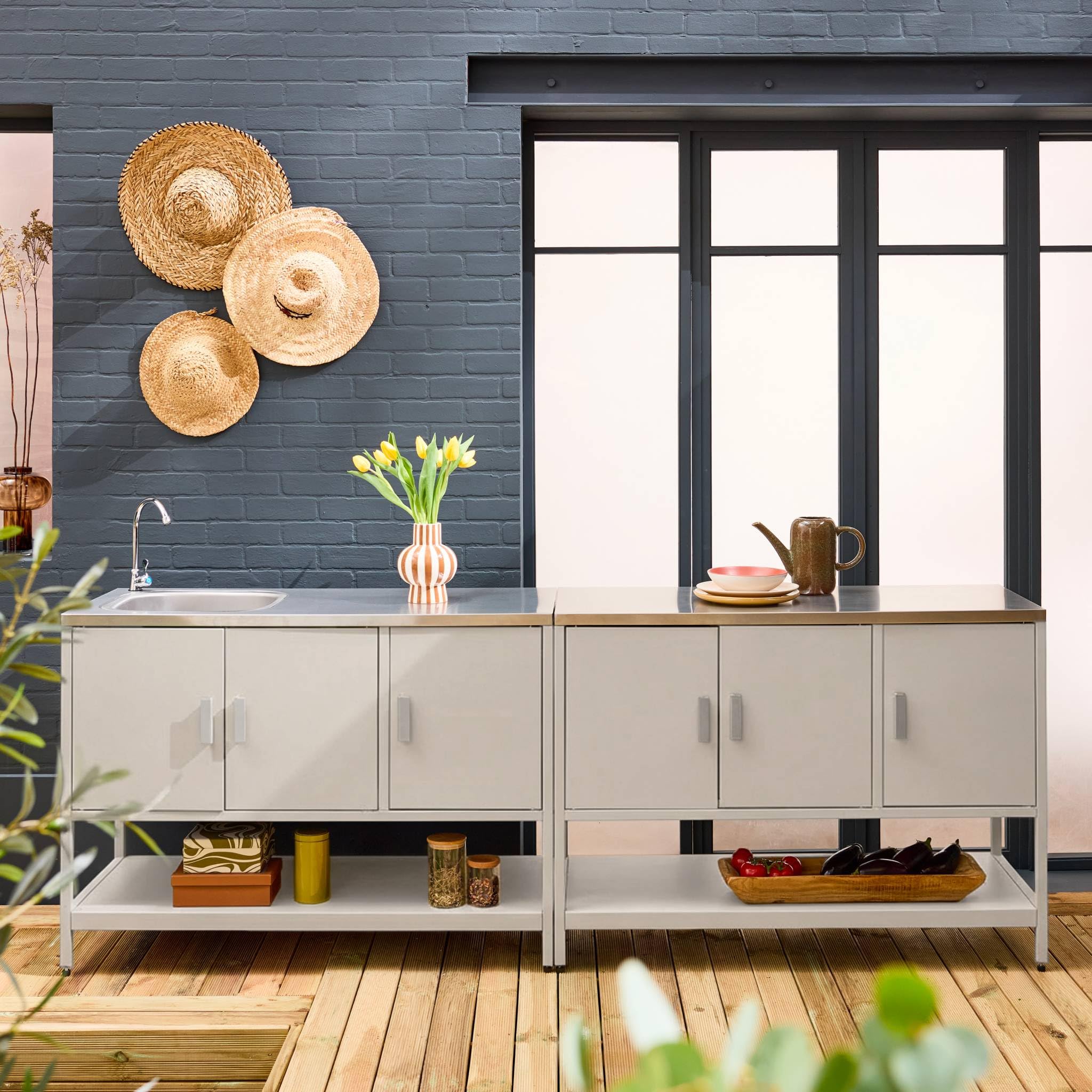 sweeek-Cocina exterior 2 módulos acero inoxidable, Naxos, Beige, 120x51x112.5 cm