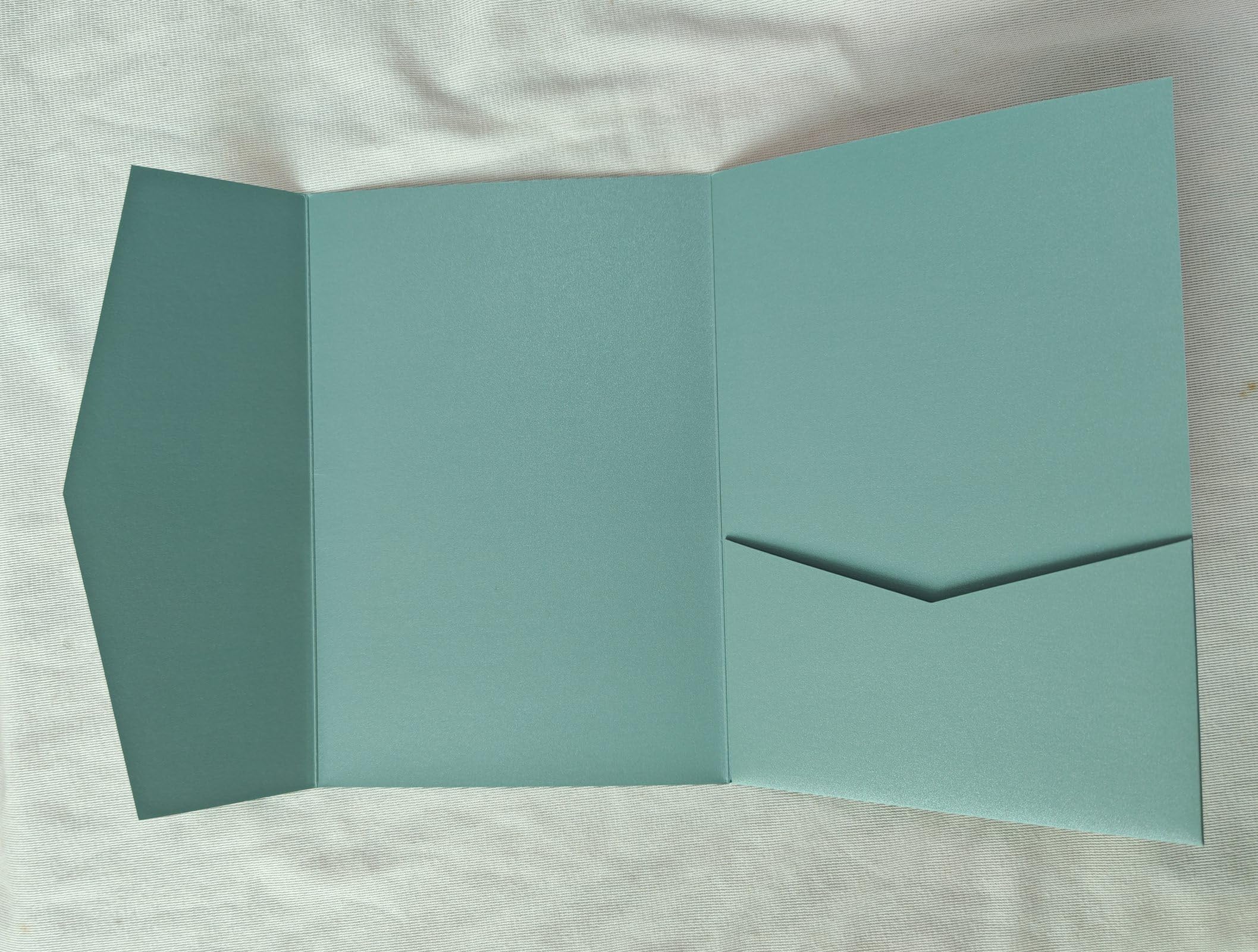 25 Stück Staubblaue A7 Taschen-Einladungen (13 x 18 cm), dreifach gefaltete Hochzeitseinladungskarten für 12,7 x 17,8 cm Einladungen, Hochzeit, Brautparty, Verlobung, Geburtstag, Sweet 16
