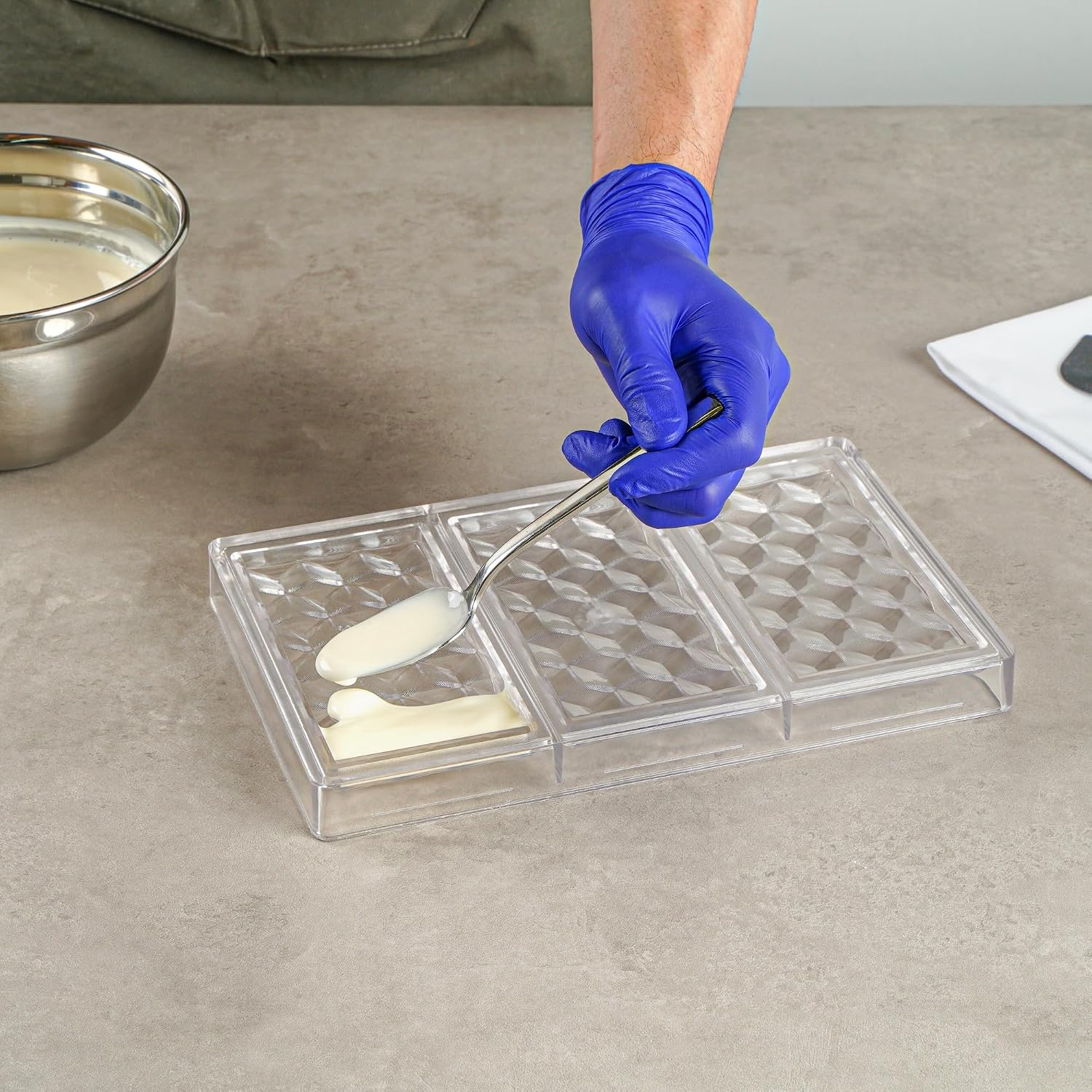 Restaurantware-Pastry Tek 10.8 x 6.9 Inch Chocolate Shaping Mold, 1 Freezable Candy Mold - 3 Cavities, 3D Cube-Shaped, Clear Polycarbonate, For Chocolate, Dishwashable, Easy To Release image 4