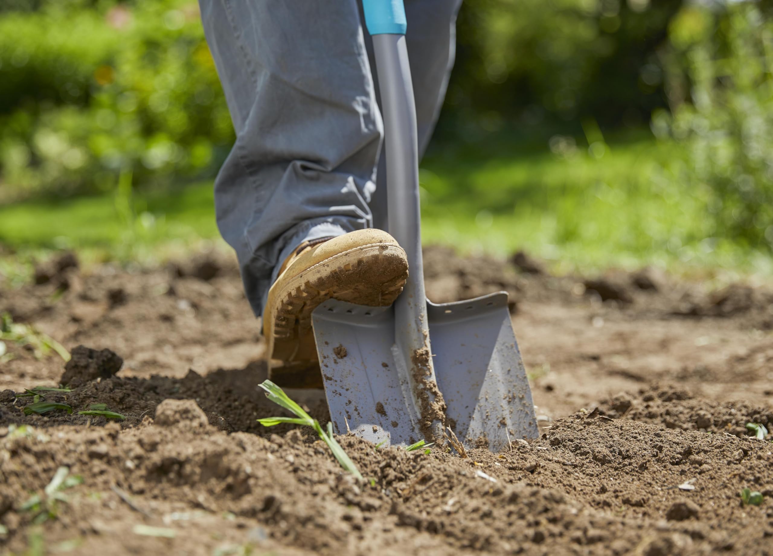 Gardena bêche télescopique ErgoLine: bêche de Jardin en Acier pour bêcher et Creuser, avec Repose-Pieds et Manche Ergonomique, poignée en D (17020-20)