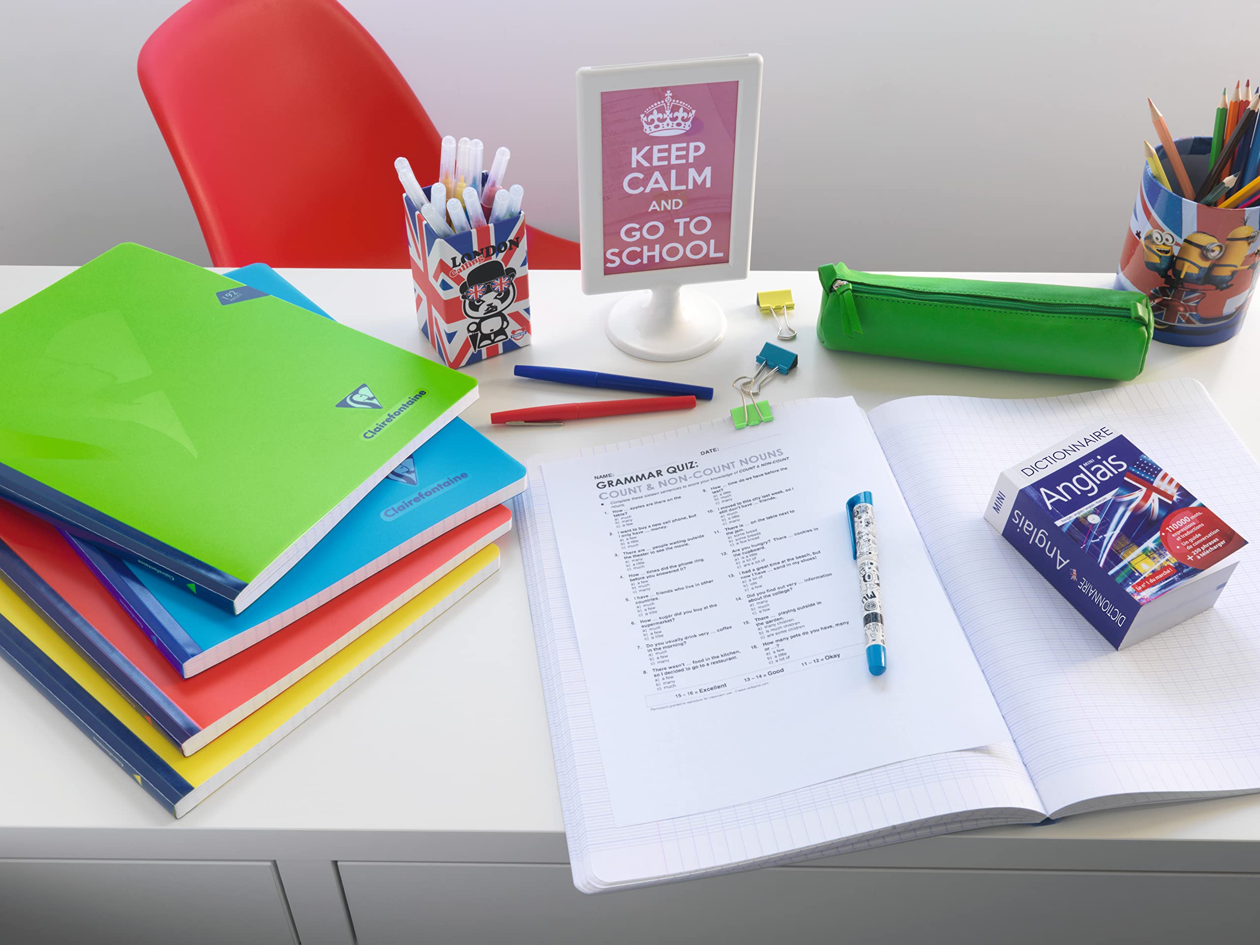 Clairefontaine 333228C - Packung mit 25 Heften S´coolbook, ideal für die Schule, DIN A4, 16 Blatt, 90g, Lineatur 28 durchgehend kariert mit Rand, Umschlag aus PP, Rot, 1 Pack