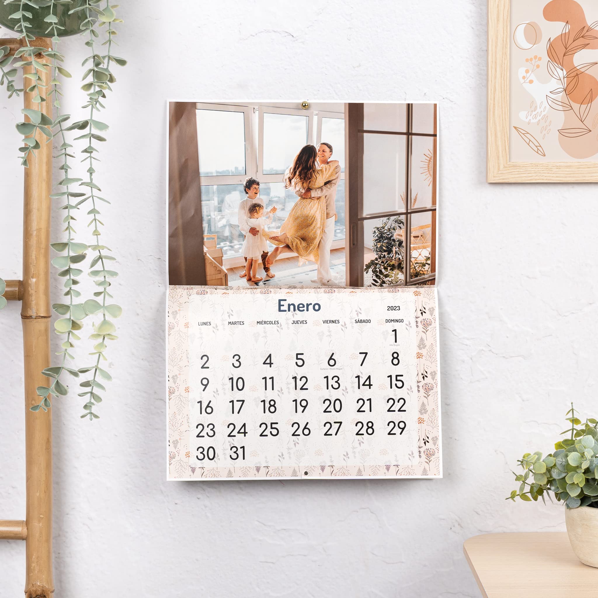 Calendario Da Tavolo 2025 Personalizzato - 12 Foto, In Italiano, Regalo Perfetto Per Famiglia E Amici - Foto 8