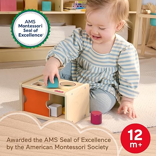 Miniatura 2 de Fisher-Price Caja de permanencia de objetos de juguete Montessori de madera para ordenar y encontrar, sello de excelencia de la Sociedad Montessori
