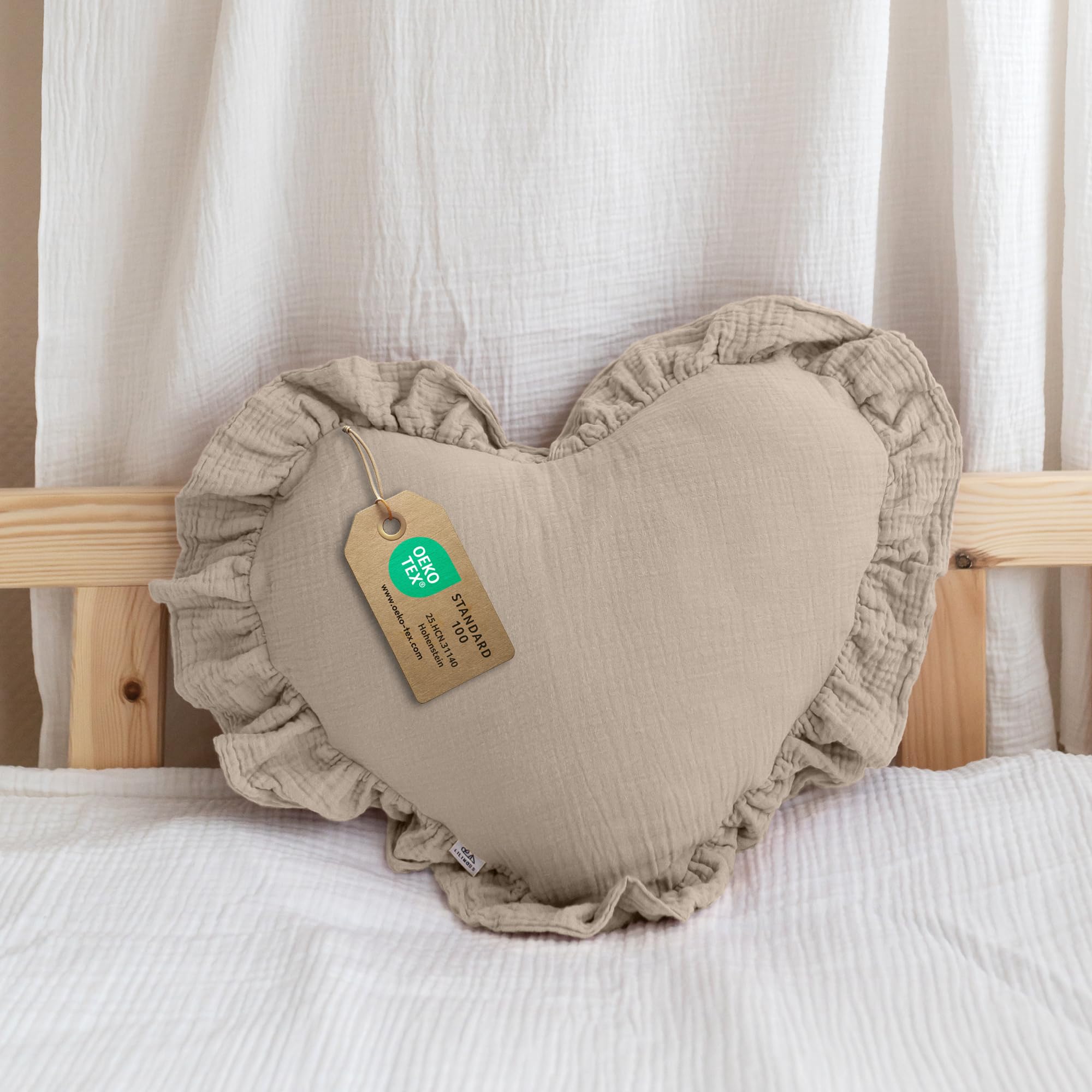Dekokissen Kinderzimmer [Kuschel Kissen in Herz- & Sternform] - Kuschelkissen Kinder aus 100% Musselin-Baumwolle - handgenäht & weich in 12 Farben - Herzkissen Sternkissen Deko fürs Kinderbett