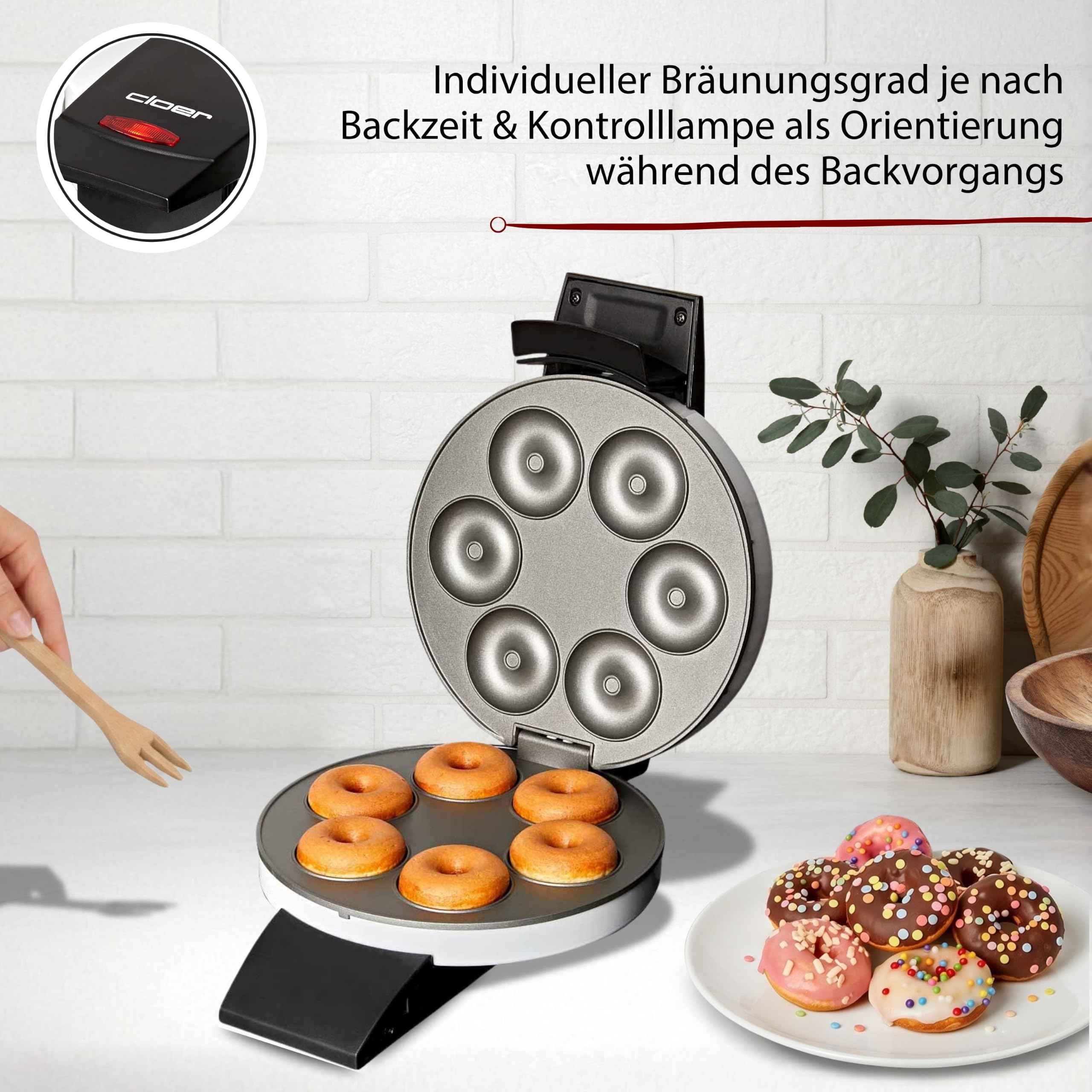 Cloer 6121 Donut Maker für 6 Mini-Donuts oder Bagels, Antihaftbeschichtung, rote Kontrollleuchte, platzsparend verstaubar, Kabelaufwicklung, Steckerdepot, weißes Metallgehäuse, 520W