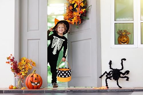 Miniatura 4 de Jolly Jon Bolsas de Halloween con diseño de dulce o truco  Bolsa de cubo de dulces para niños, color negro con lunares blancos  Cesta naranja de