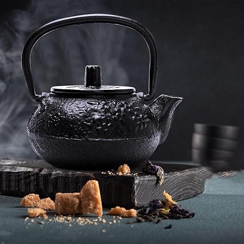 Miniatura 4 de Mini tetera de hierro fundido de 1.7 onzas líquidas, tetera japonesa de imitación con mango de cobre y haz de raíz de bambú, perfecta para la