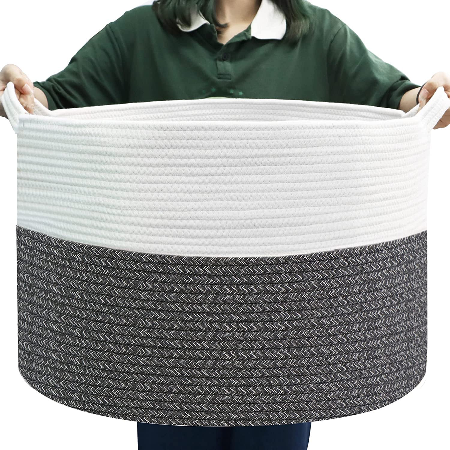 Levede Solid Chunky Knit Area Rug 150cm - Detail Shot