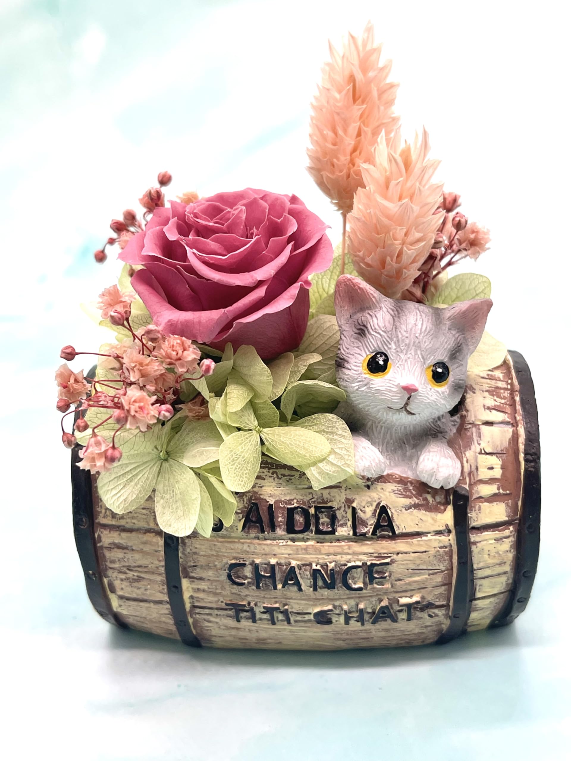 猫ちゃんのオブジェ、プリザつきアレンジメント 【公式通販】