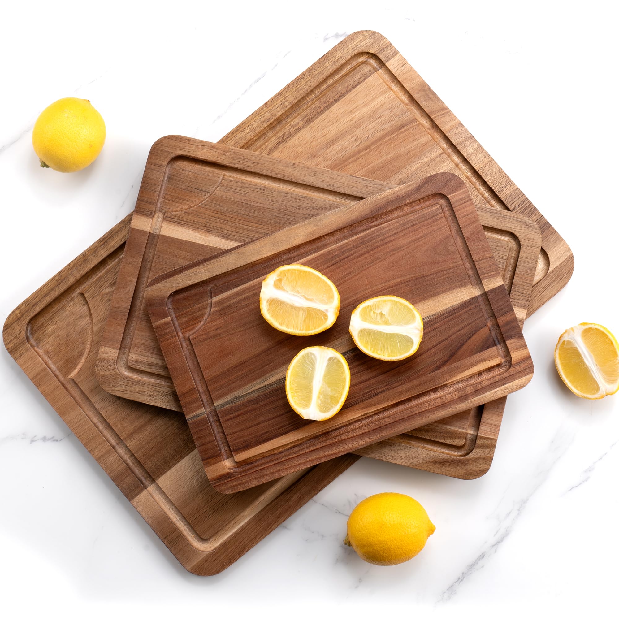 WILLKOMMEN Lot de 3 planches à découper en bois pour cuisine avec rainure pour jus, planches à découper (37x25-30x20-25x17cm) et bloc de boucher pour viande, légumes et fromage