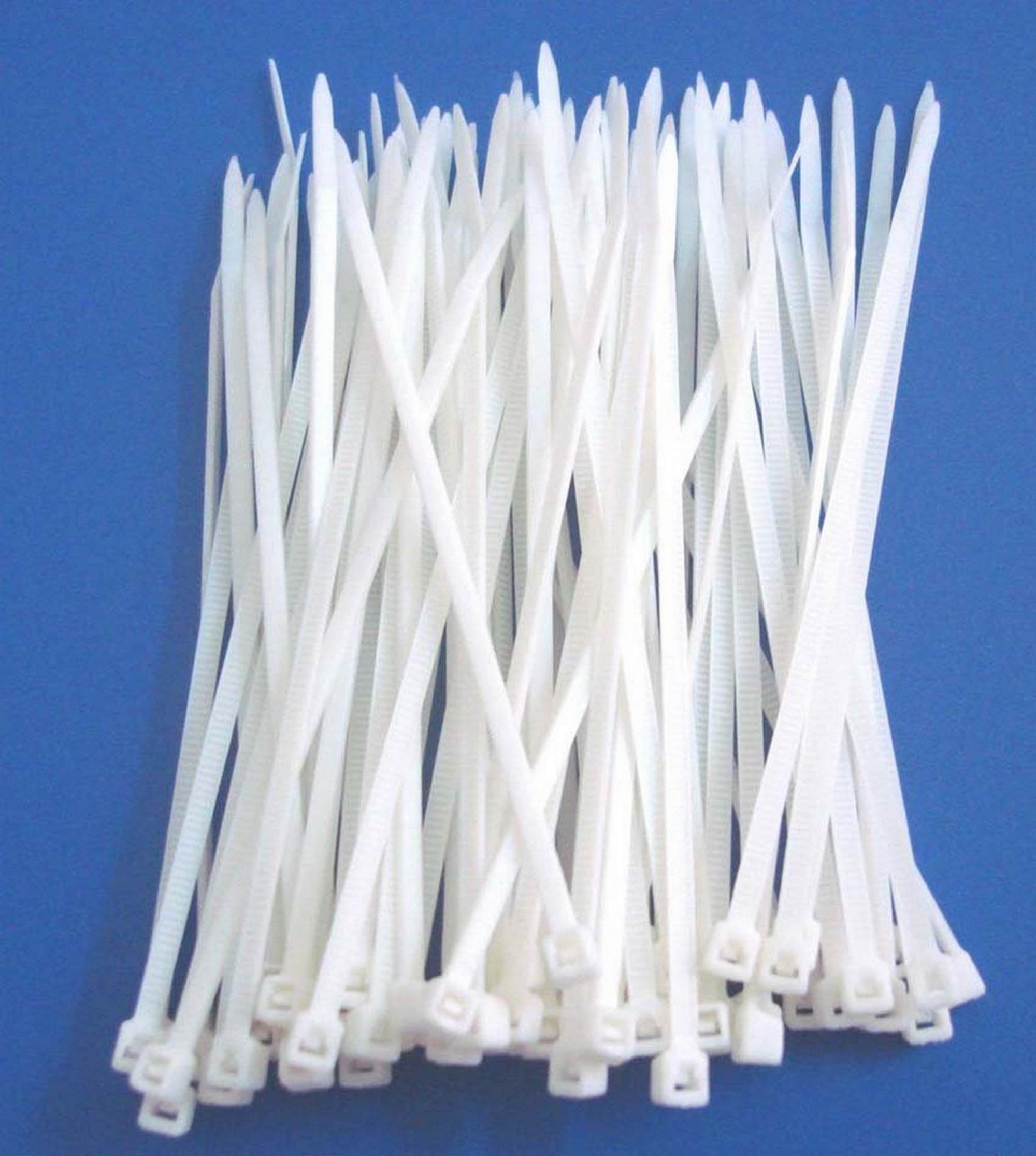 Faithfull CT200W 200 x 3.6mm Cable Ties (Pack of 100) - White