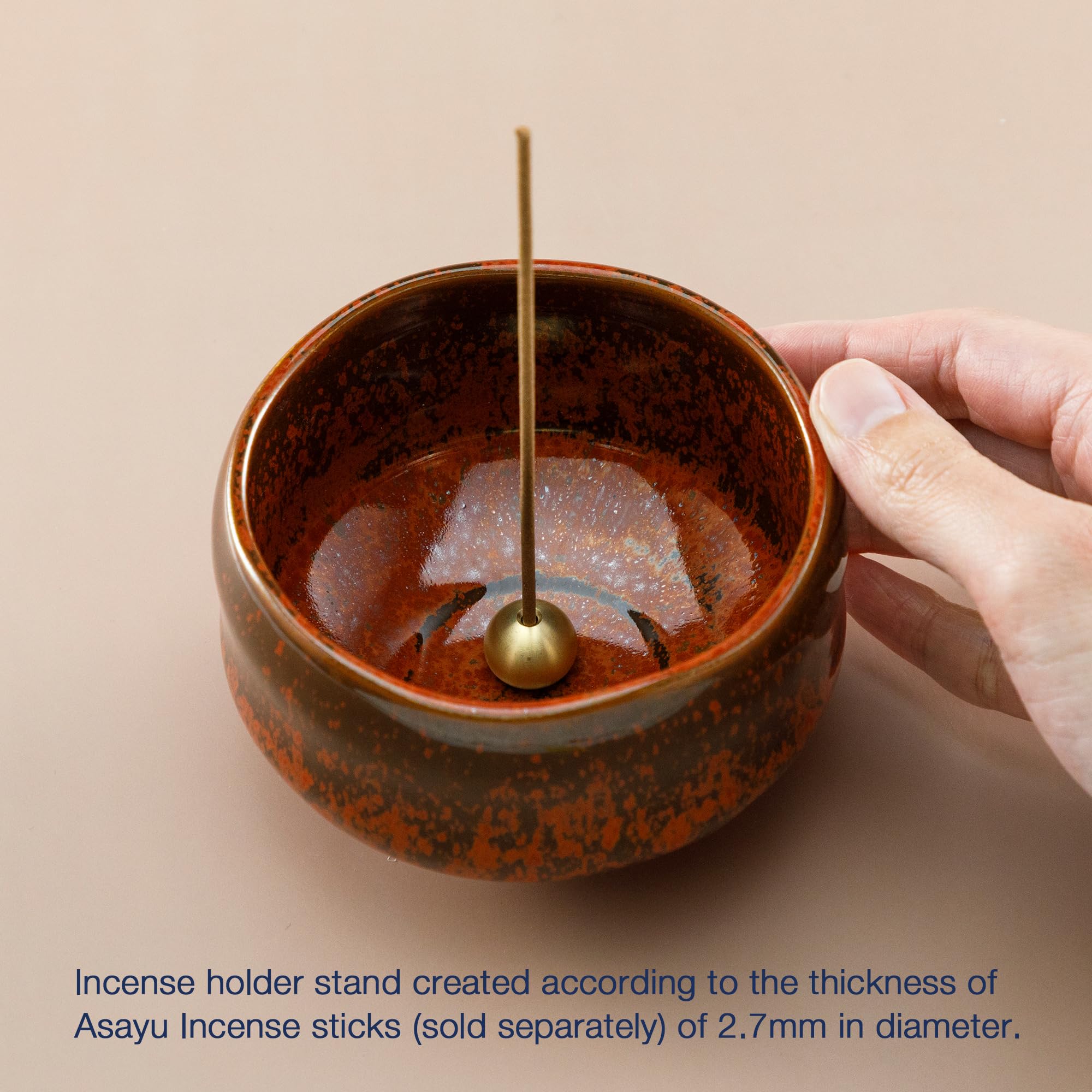 Asayu Japan - Quemador de Incienso Naranja Ladrillo, Hecho en Japón para Varillas, Porta Incienso de Cerámica con Soporte Metálico para Varillas (Naranja Rojo Ladrillo)